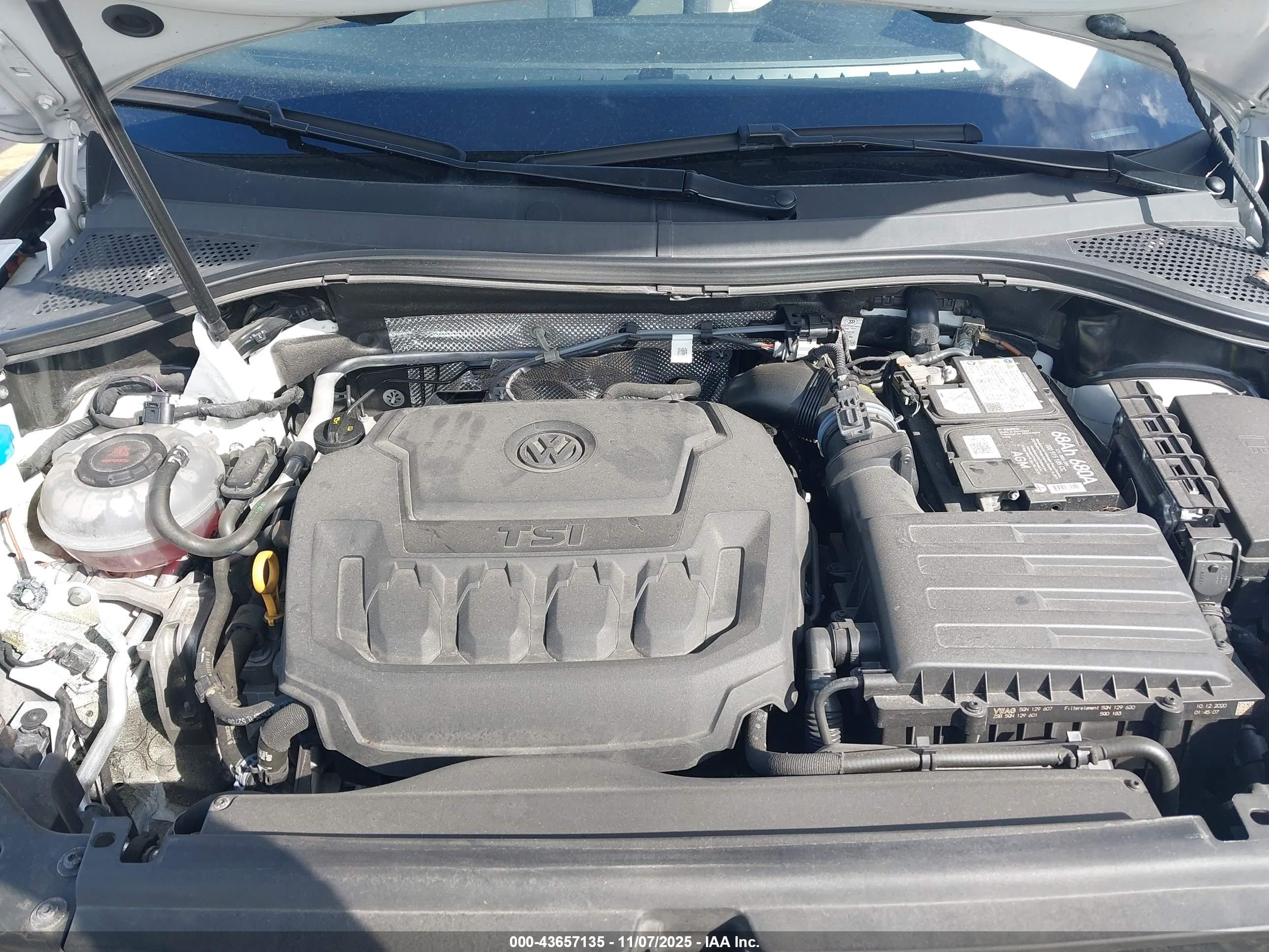 VOLKSWAGEN TIGUAN image 10