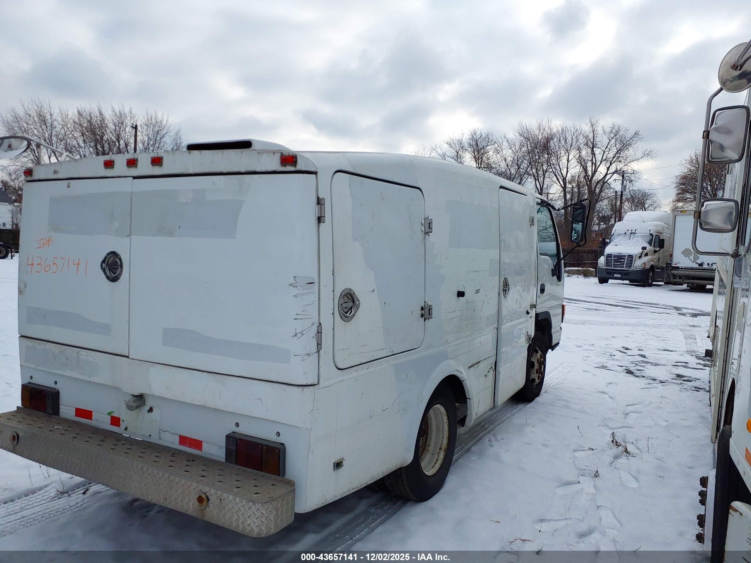 ISUZU W4S042 image 4