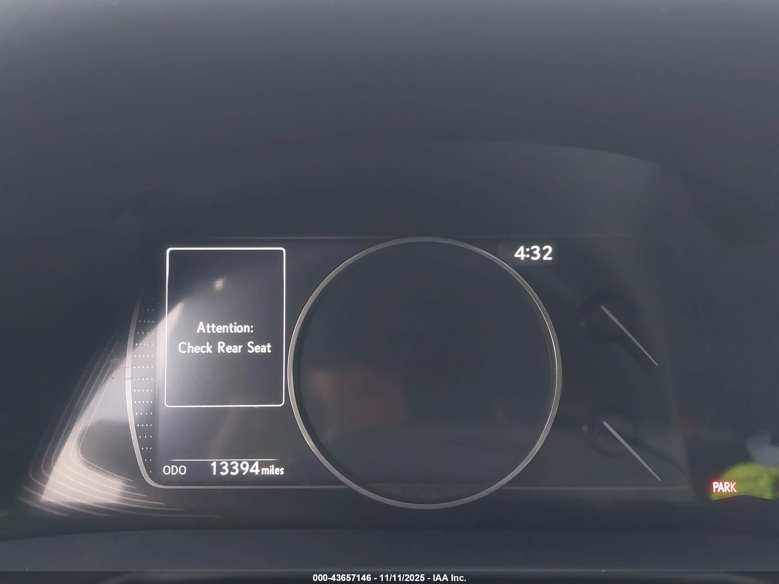 LEXUS ES image 7