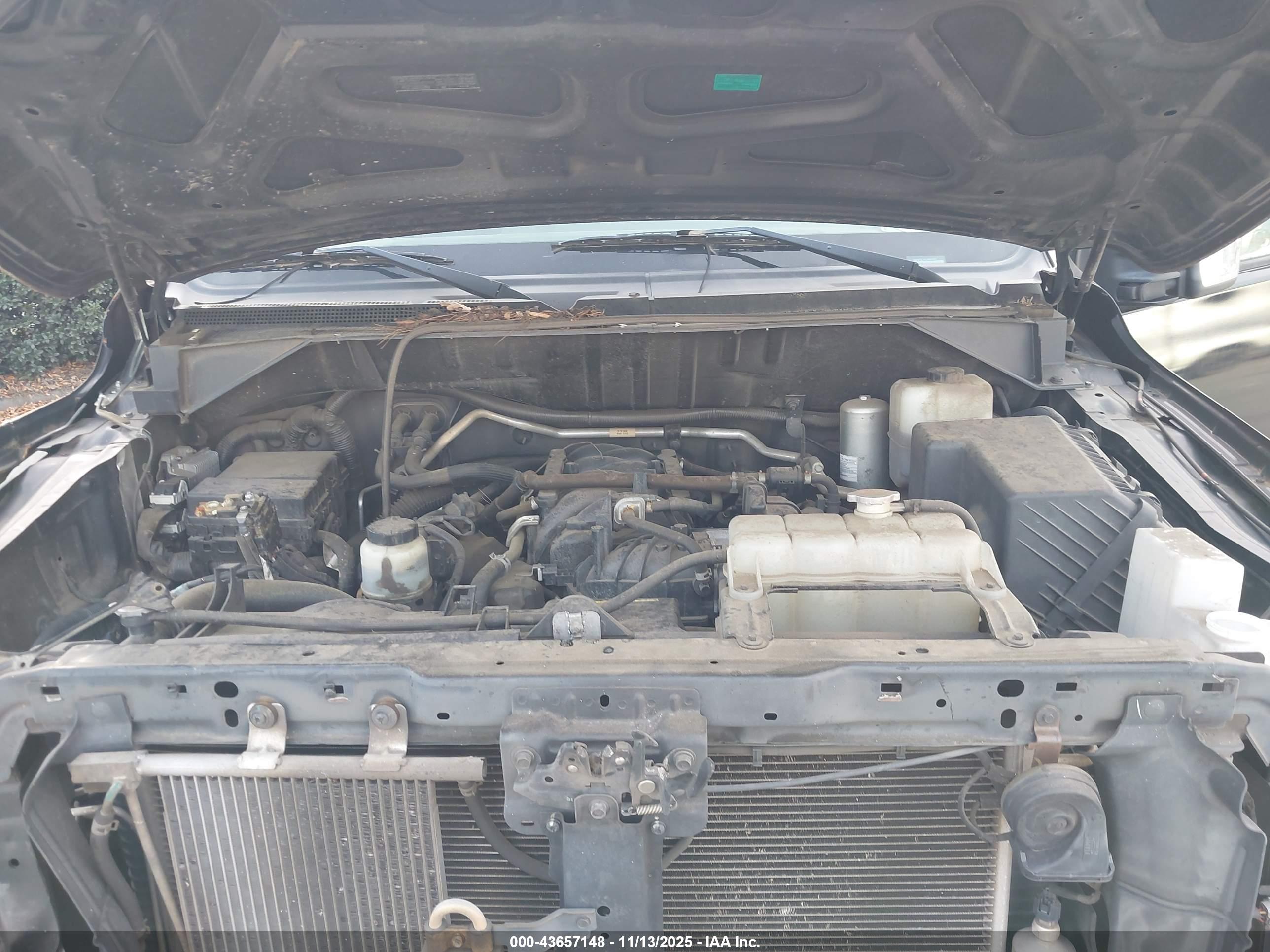NISSAN NV image 10