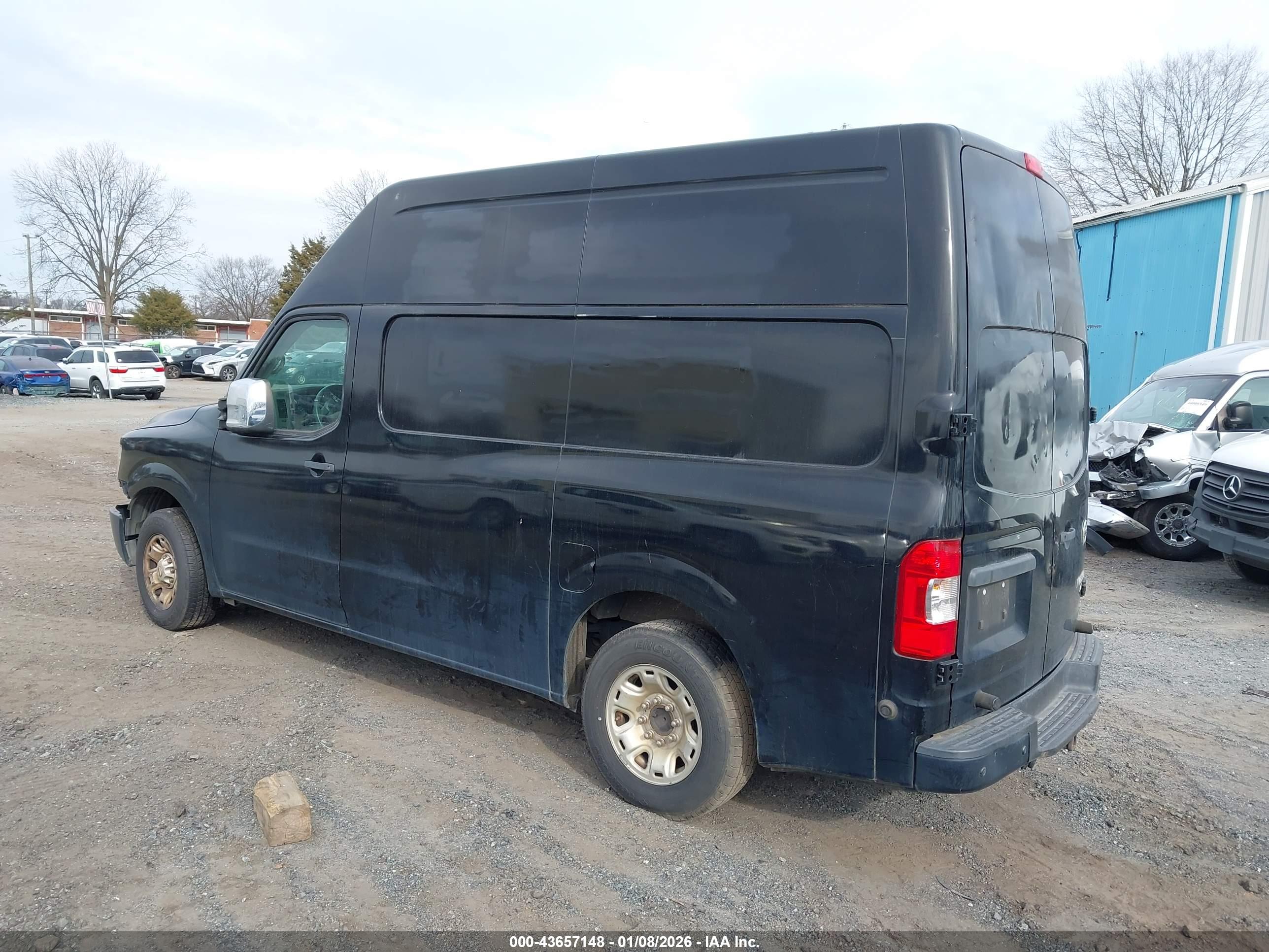 NISSAN NV image 3