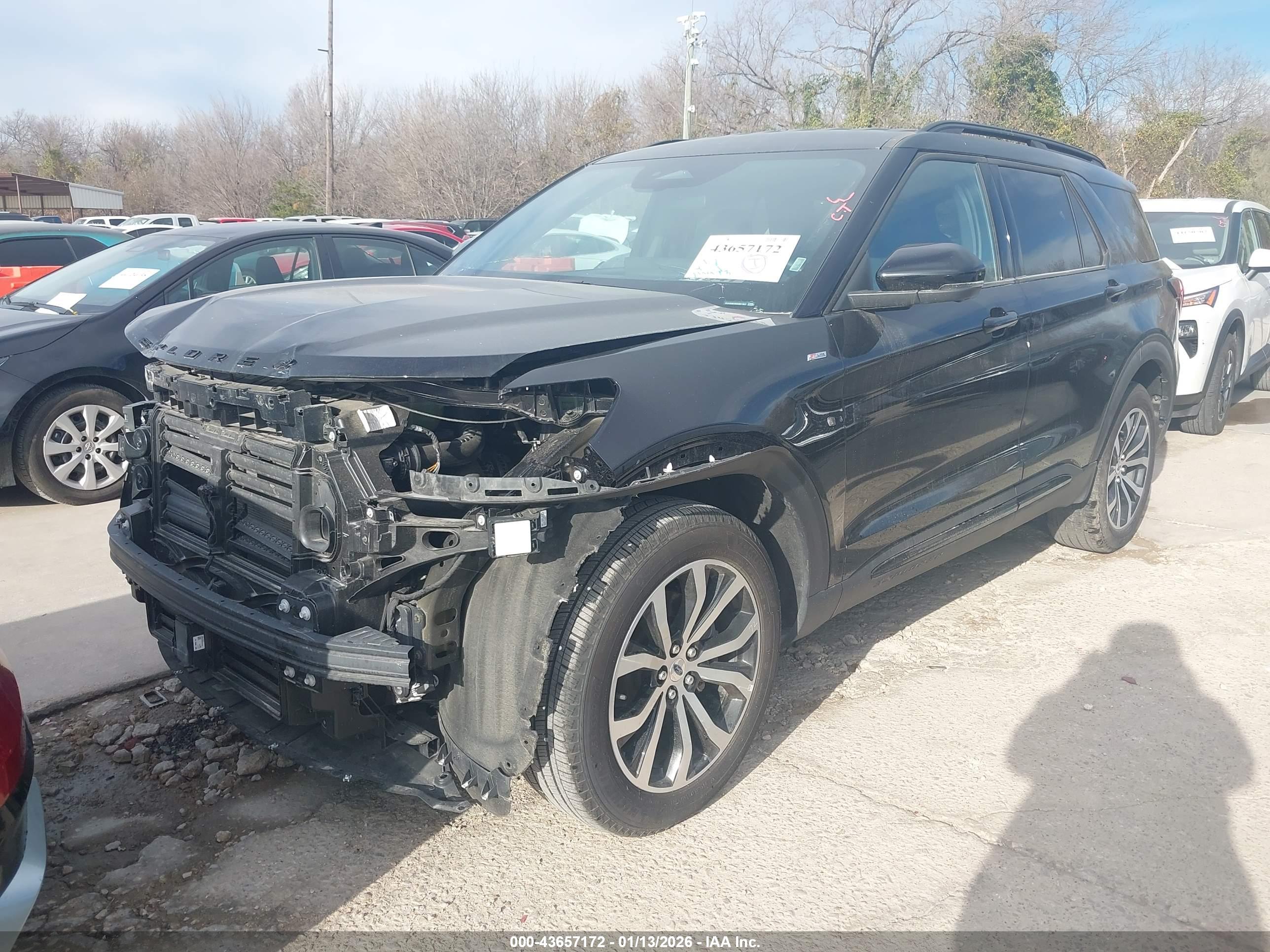 FORD EXPLORER image 2