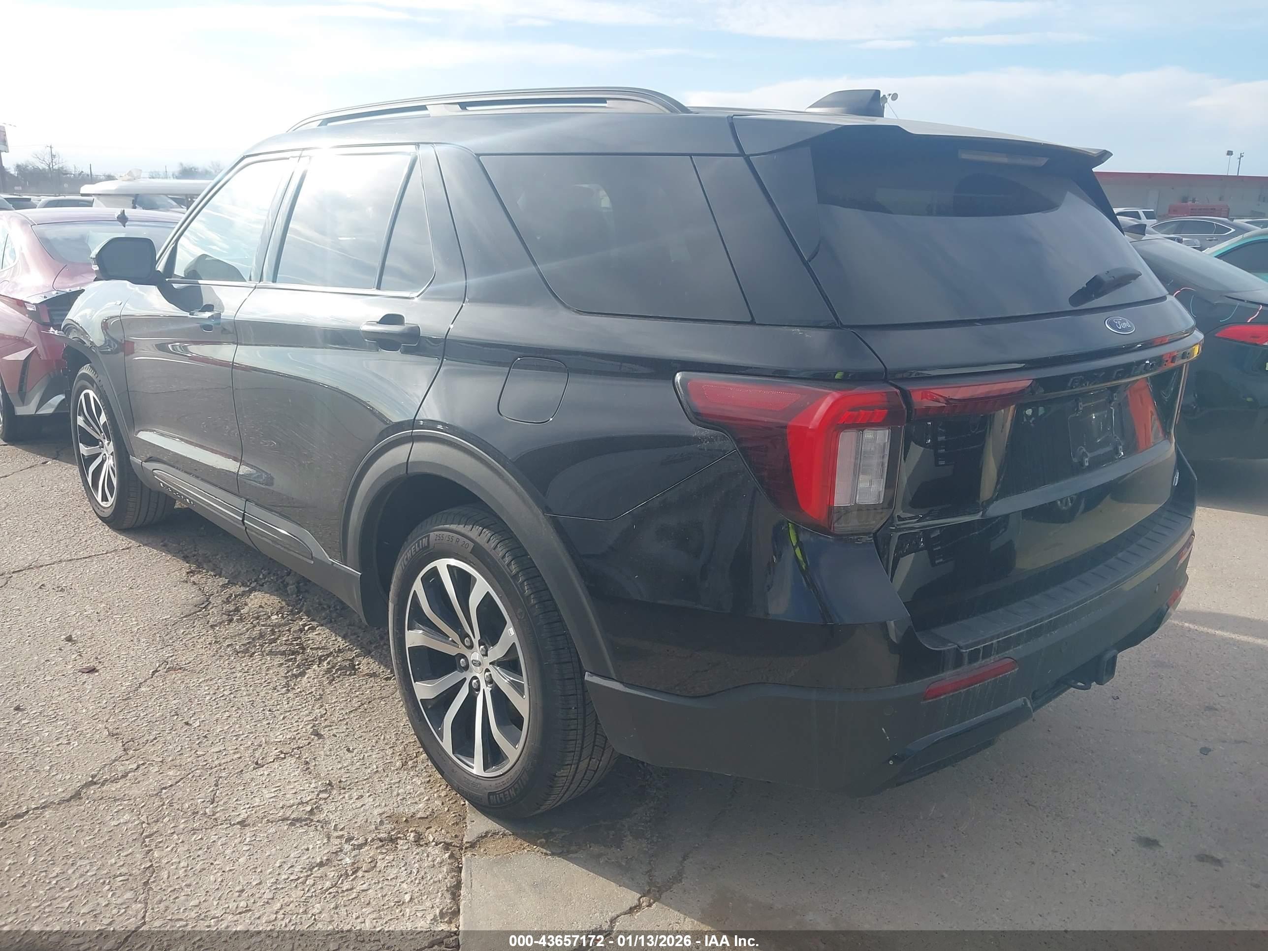 FORD EXPLORER image 3