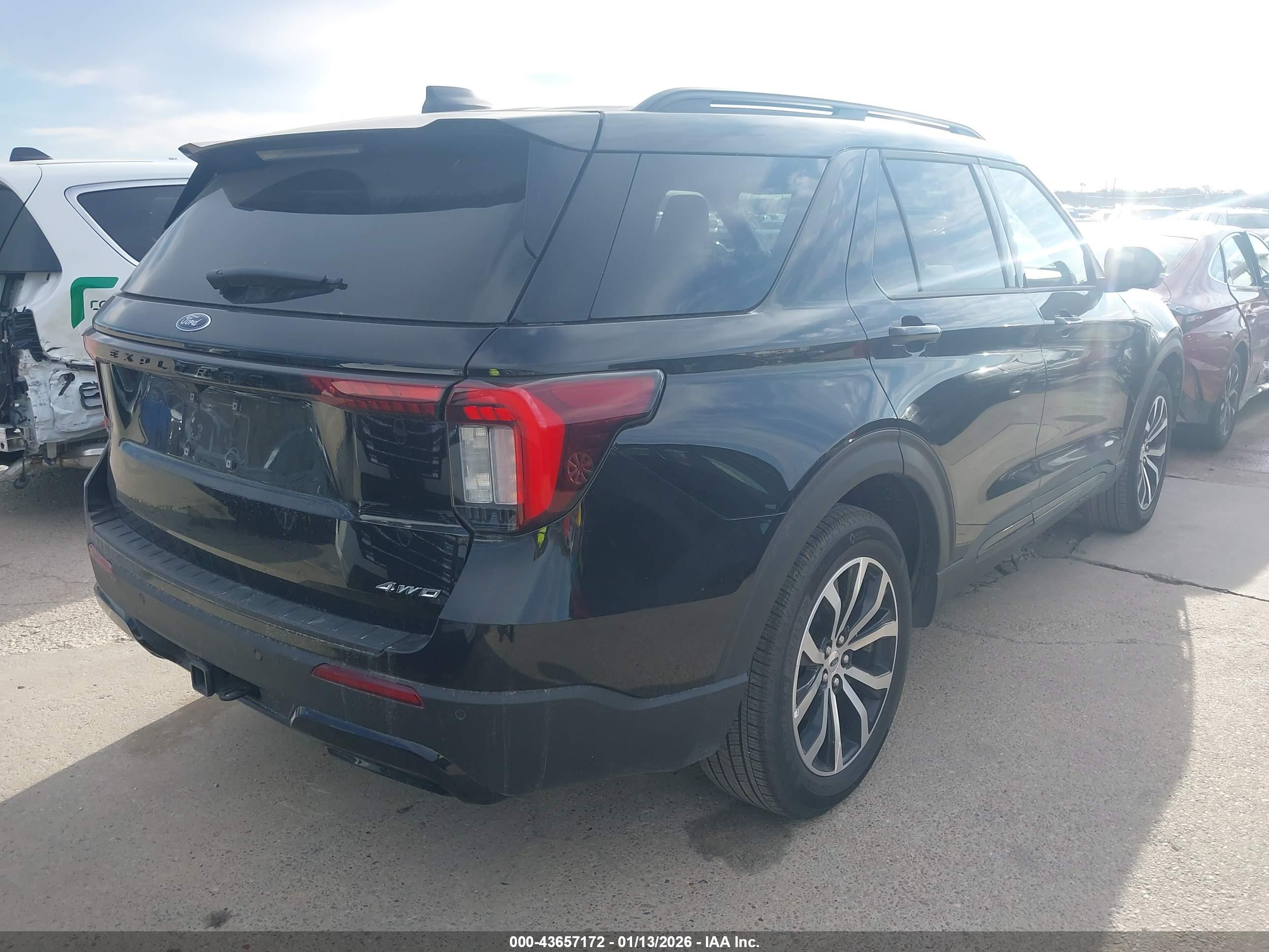FORD EXPLORER image 4