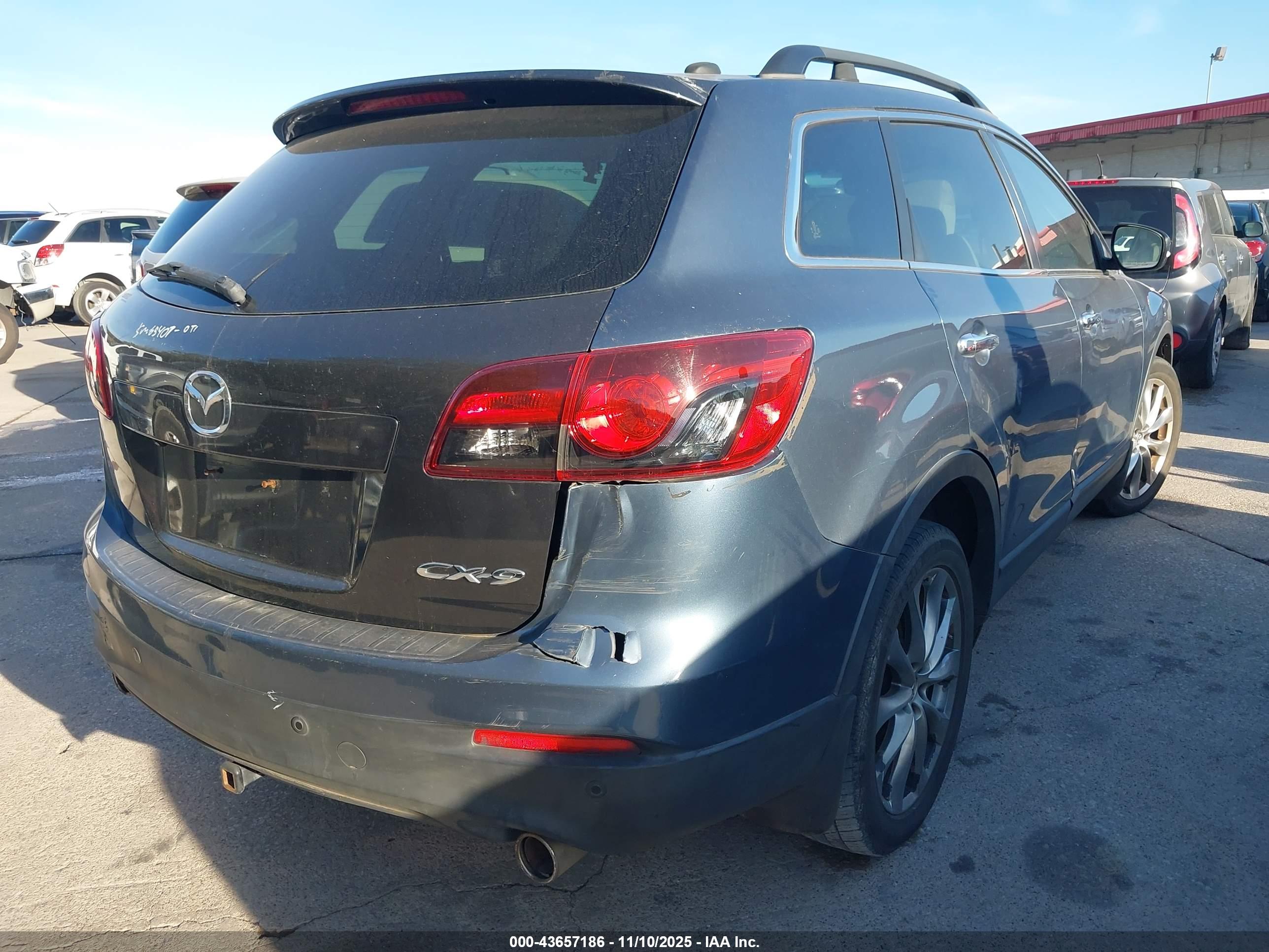 MAZDA CX-9 image 4