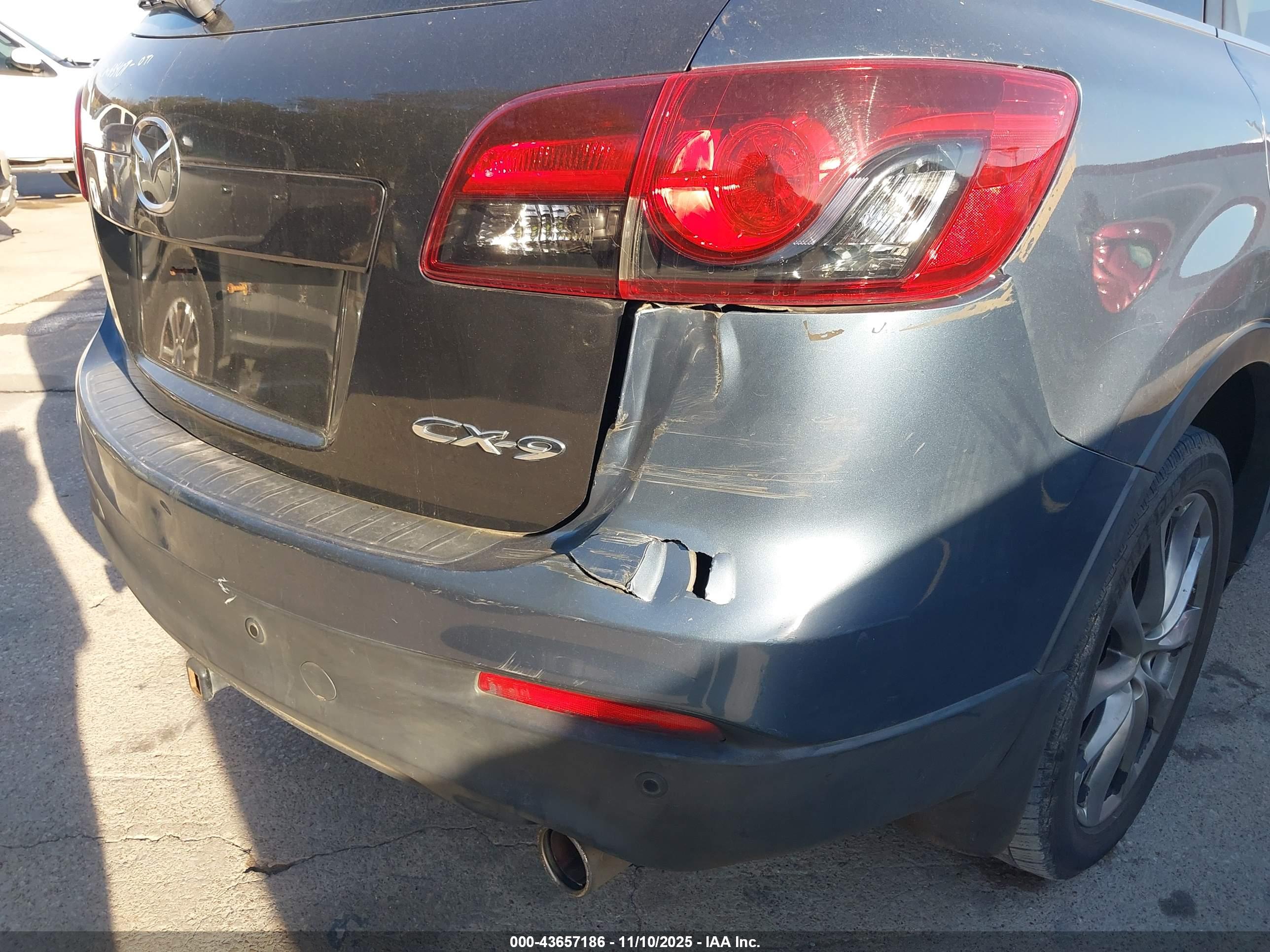 MAZDA CX-9 image 6