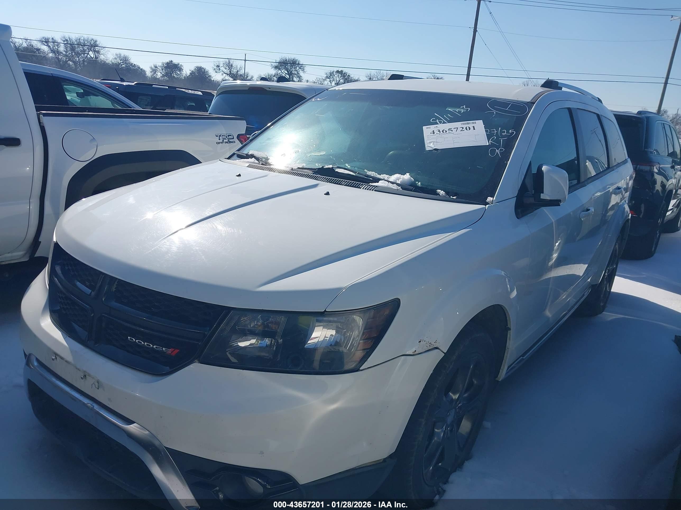 DODGE JOURNEY image 2