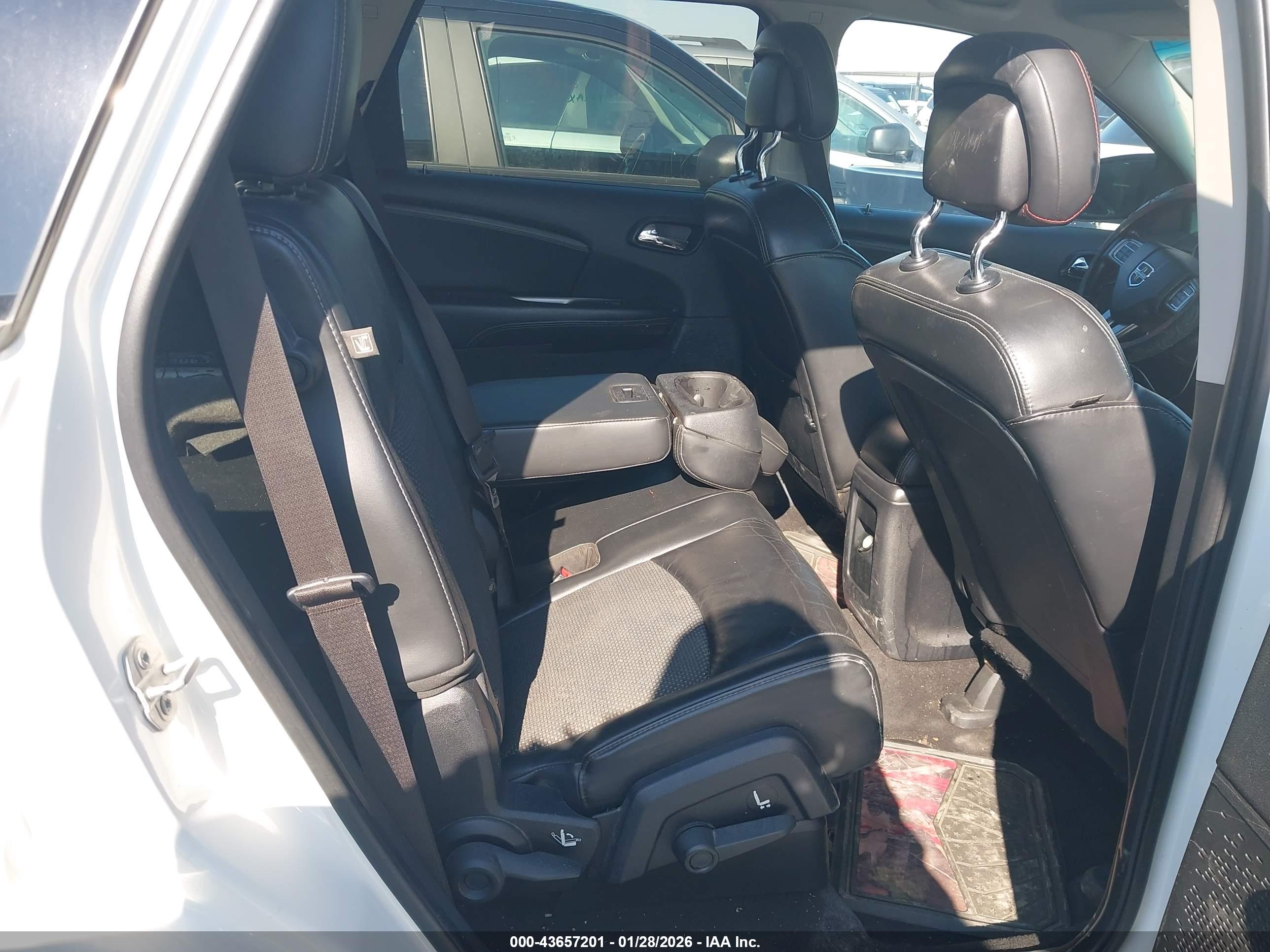 DODGE JOURNEY image 8
