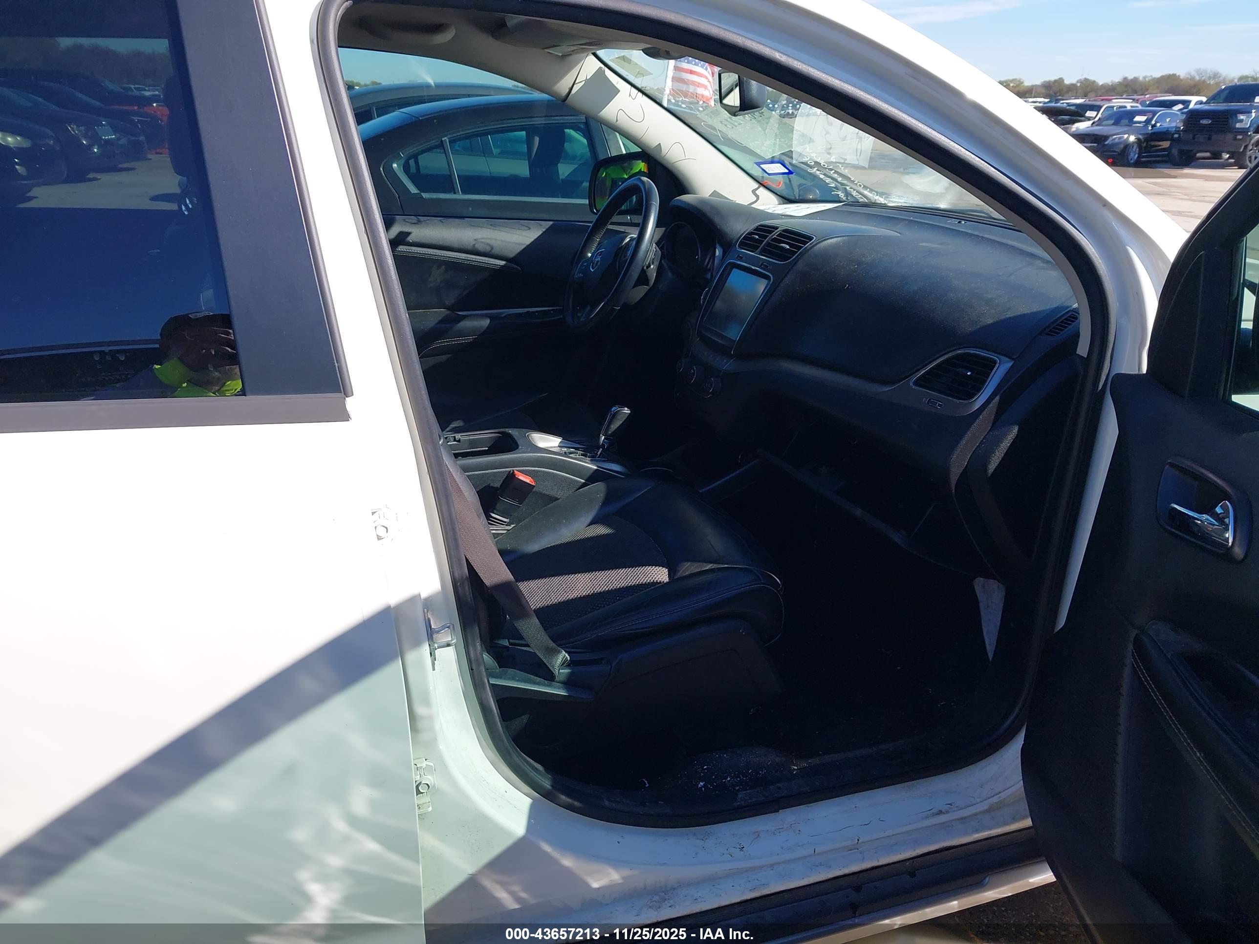 DODGE JOURNEY image 5