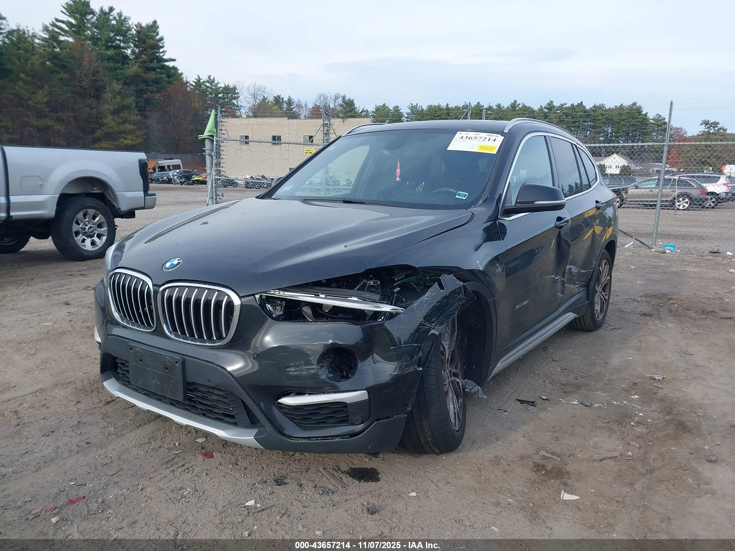 BMW X1 image 2