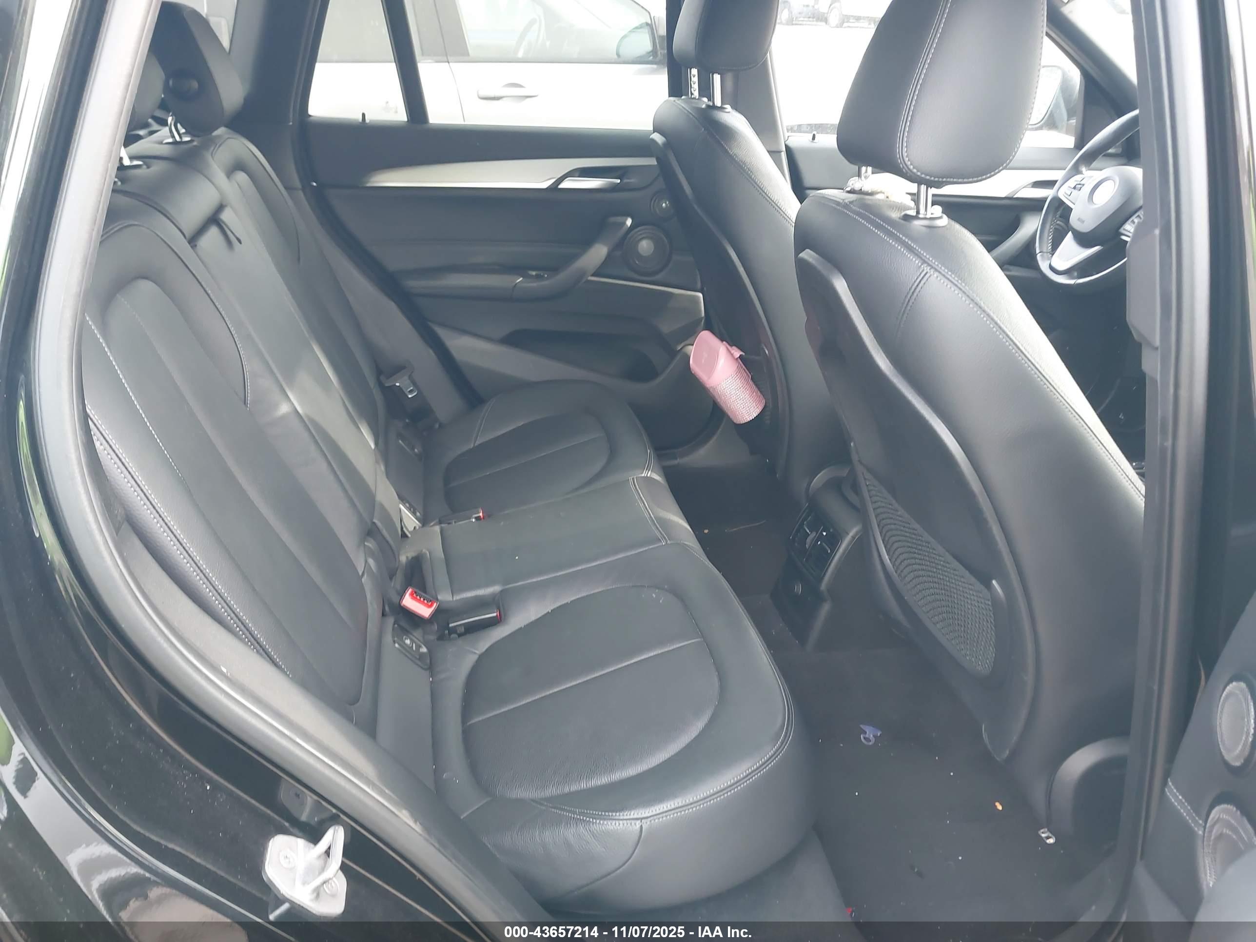 BMW X1 image 8