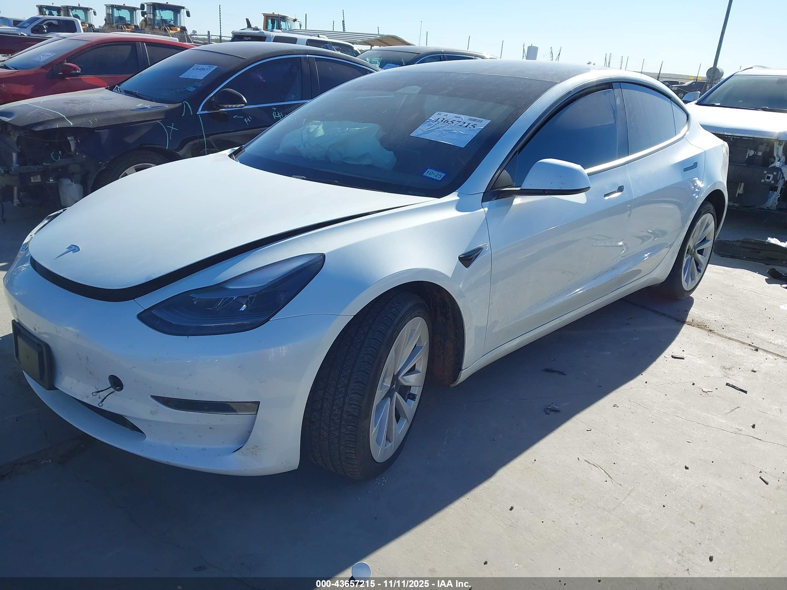 TESLA MODEL image 2