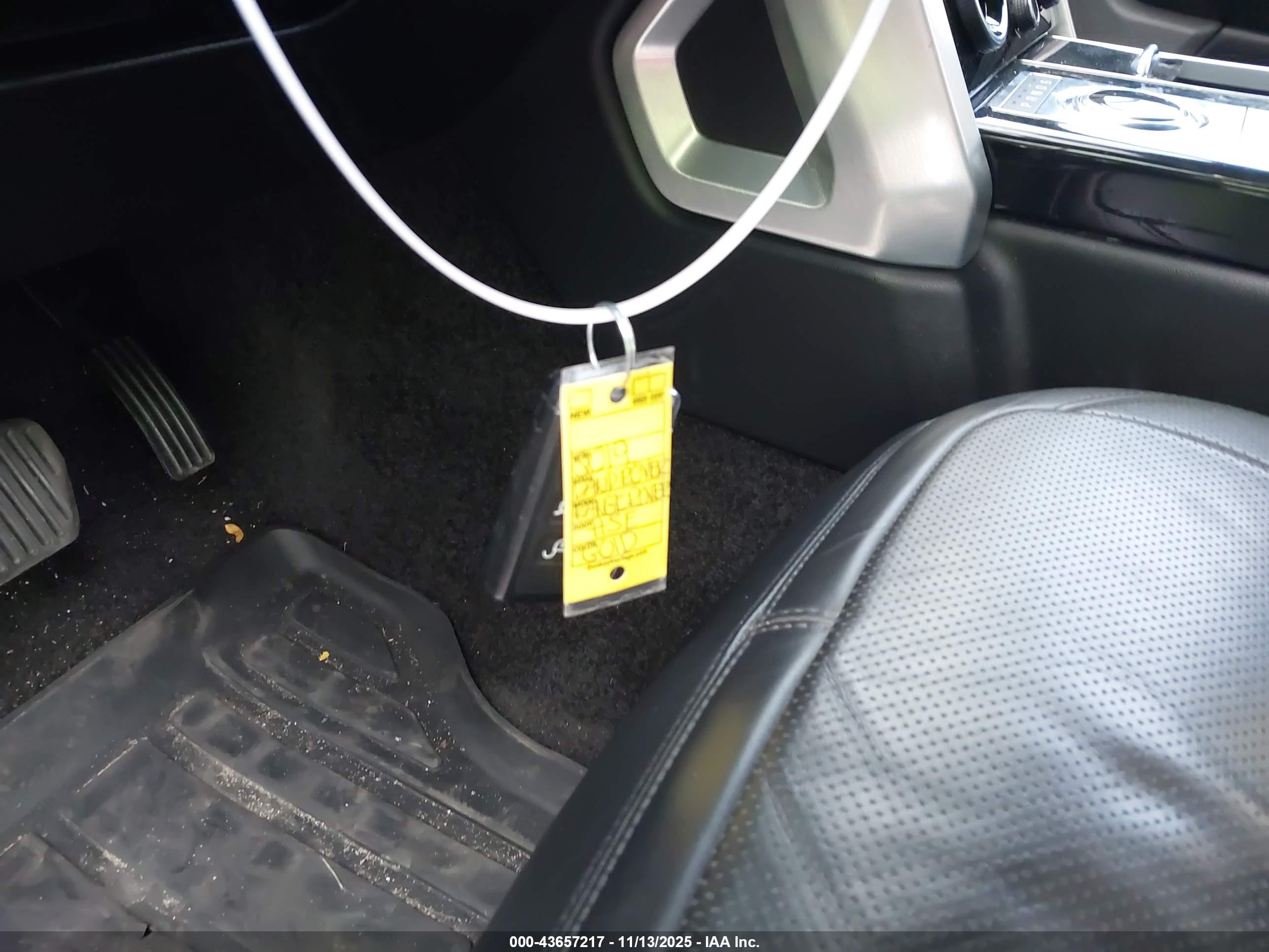 LAND ROVER image 11
