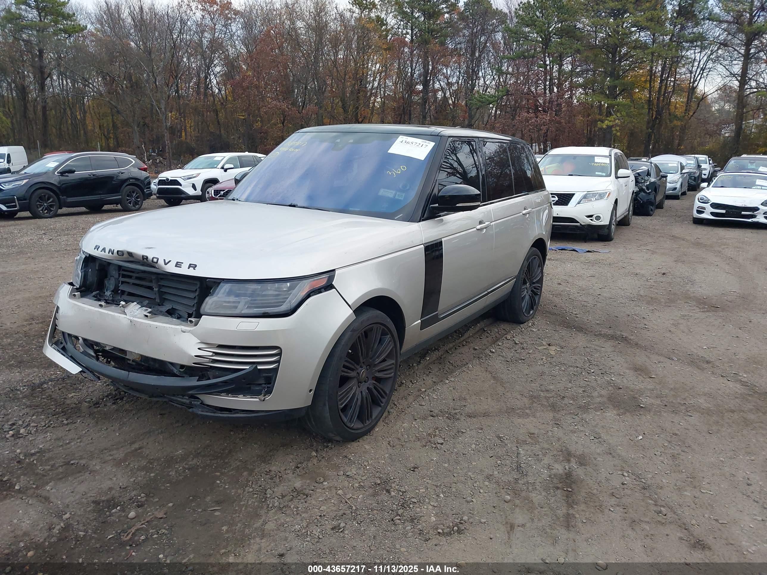 LAND ROVER image 2