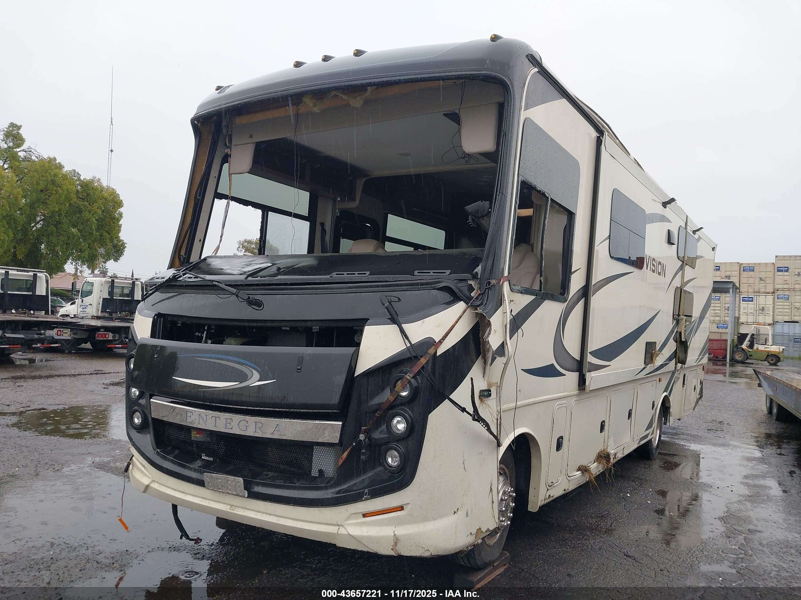 FORD F53 image 2