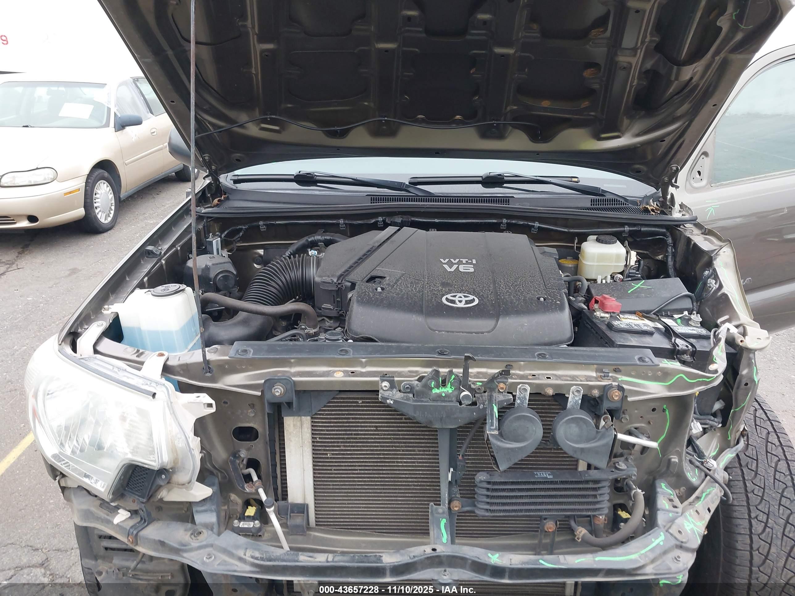 TOYOTA TACOMA image 10