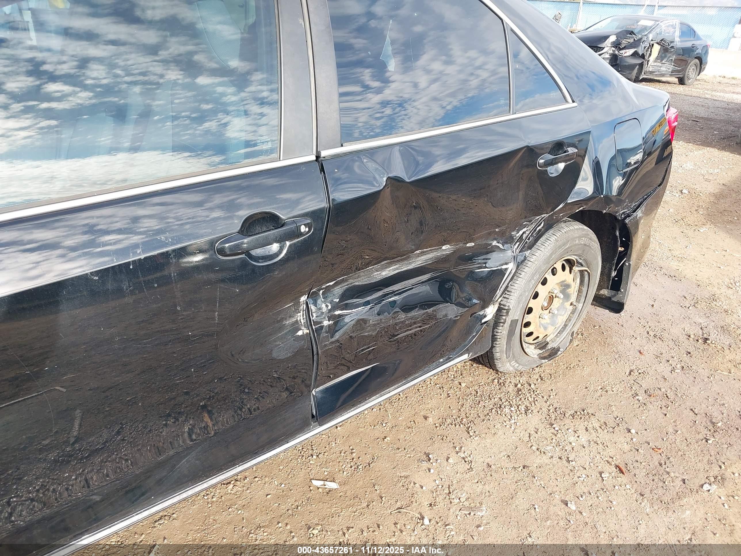 TOYOTA CAMRY image 6