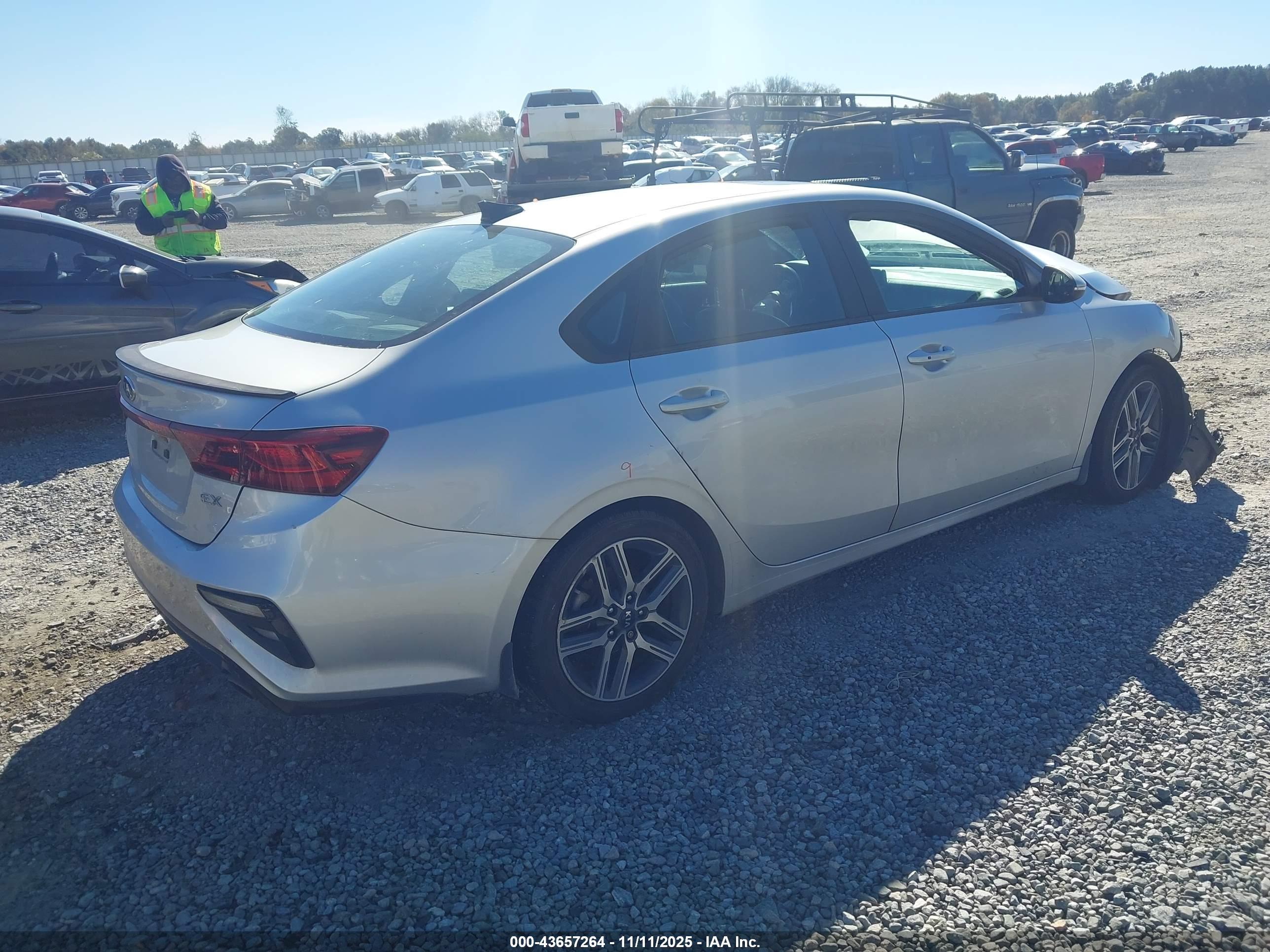 KIA FORTE image 4