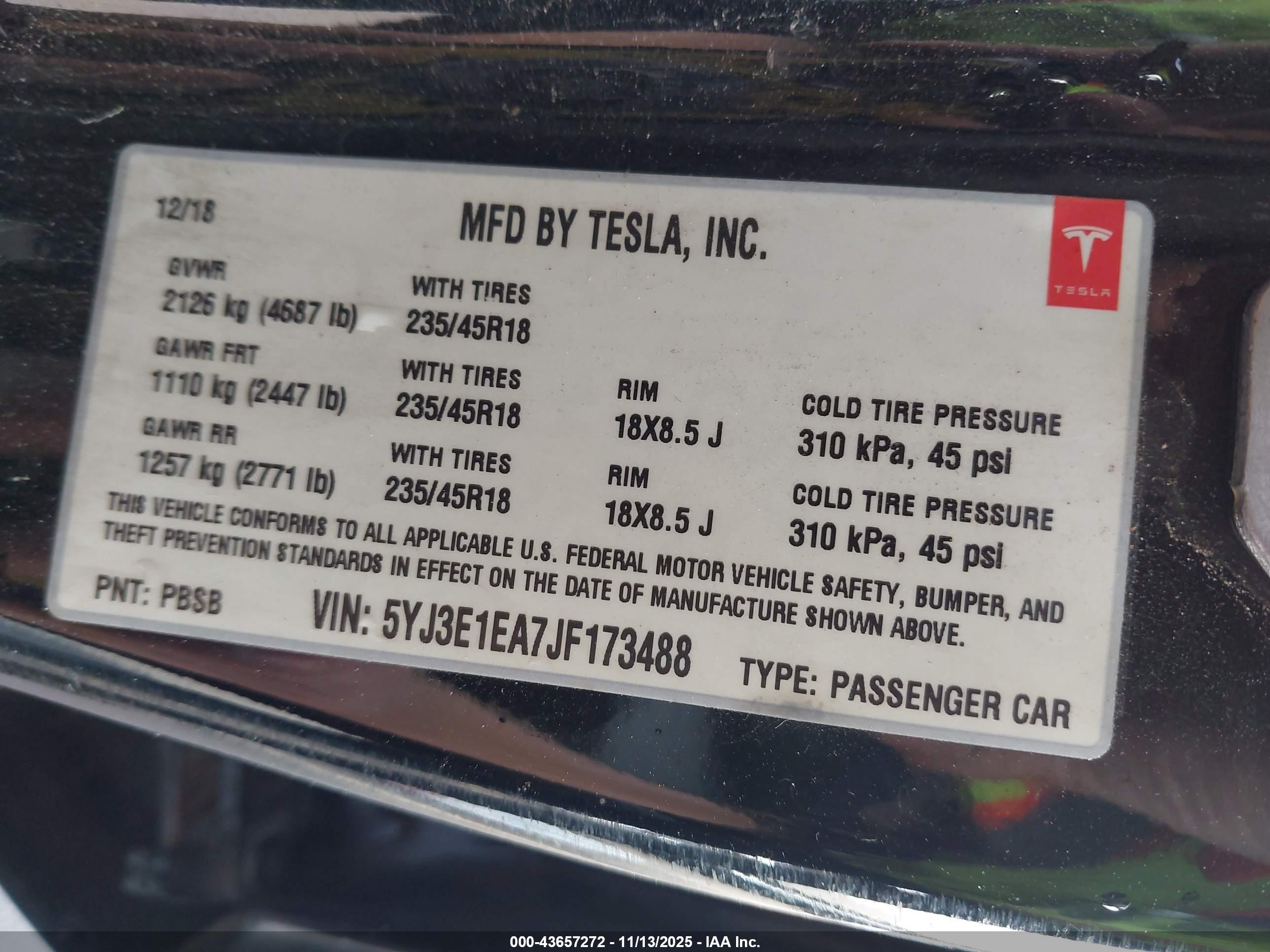 TESLA MODEL image 9