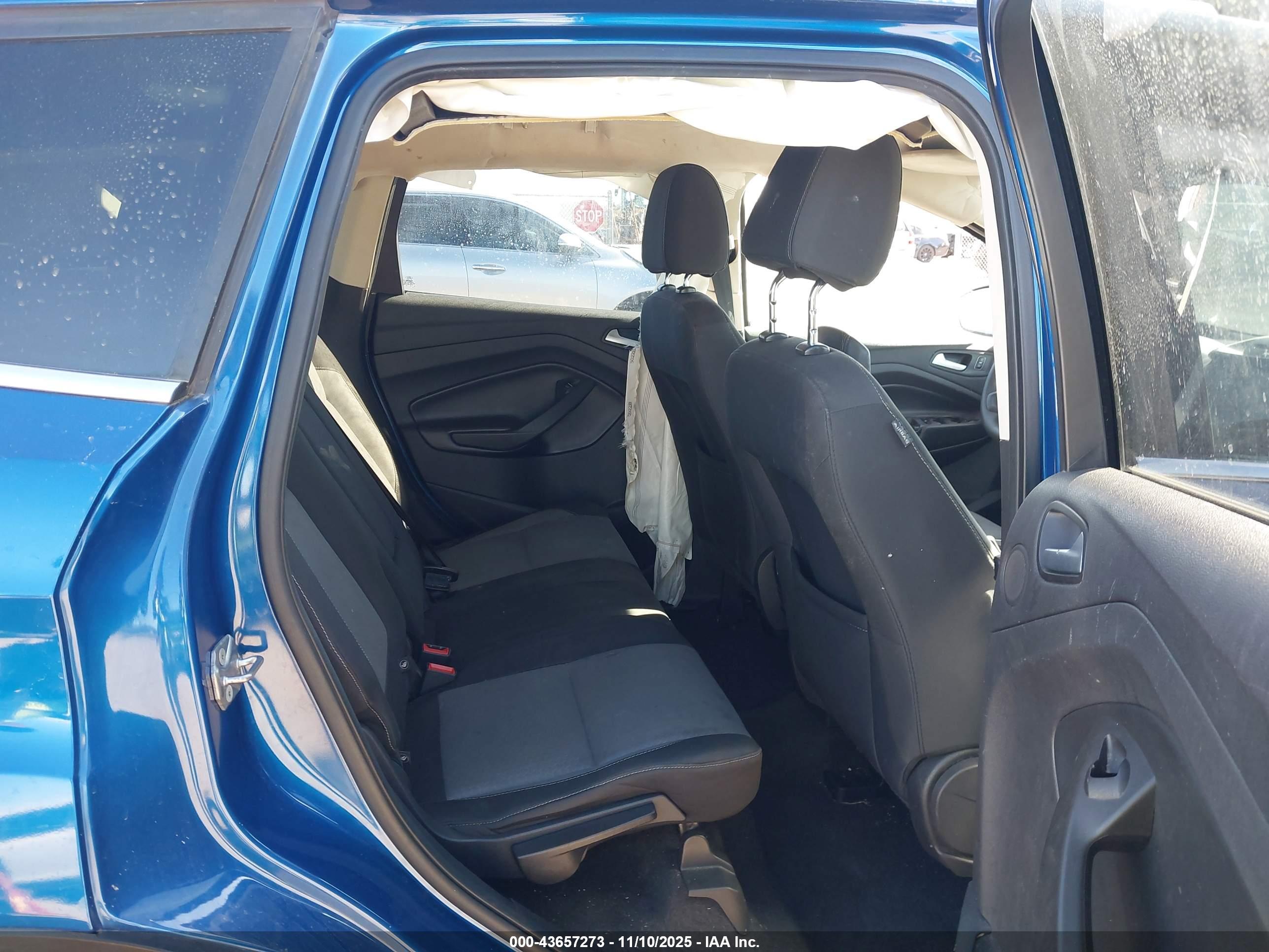 FORD ESCAPE image 8