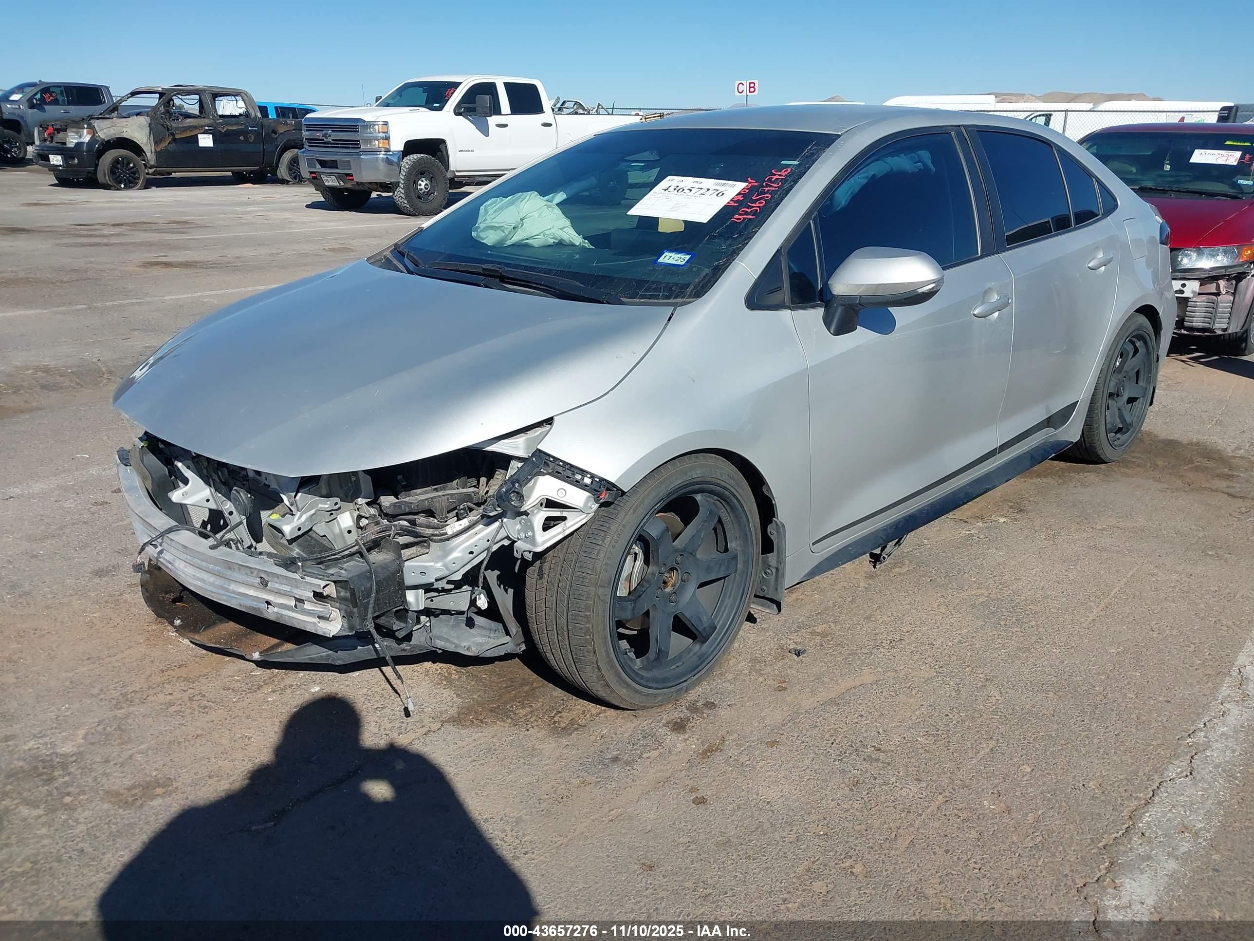 TOYOTA COROLLA image 2