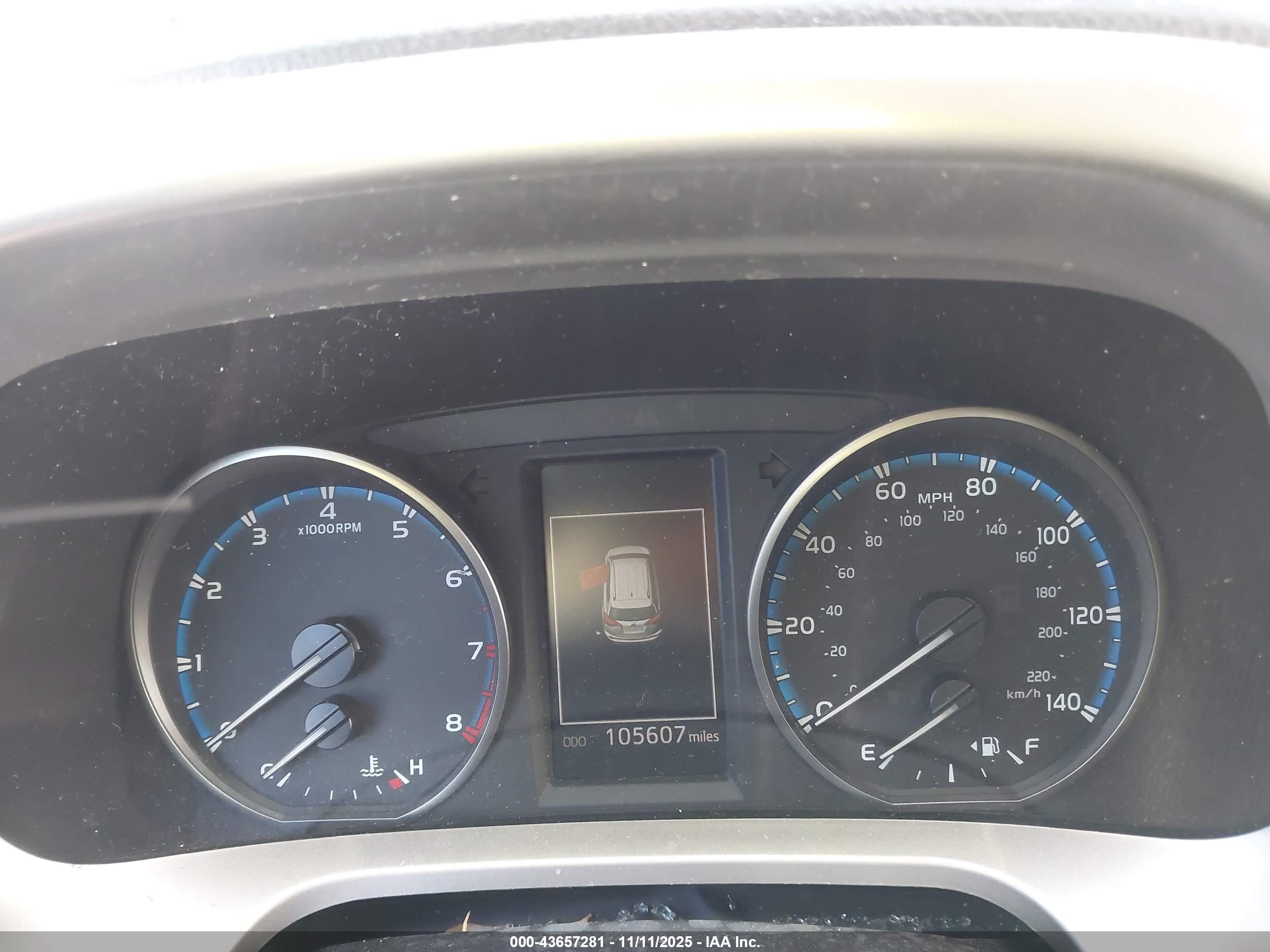 TOYOTA RAV4 image 7
