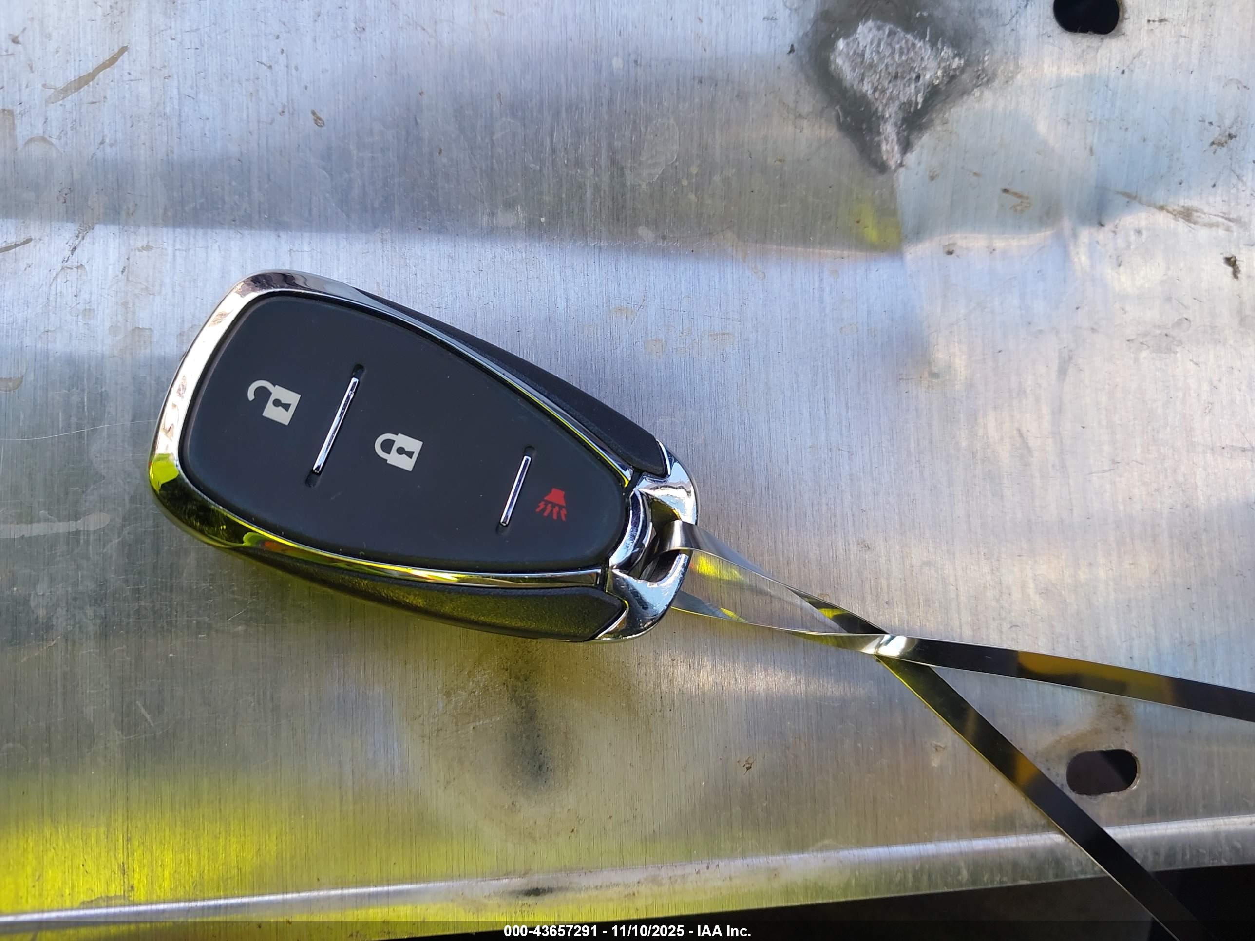CHEVROLET EQUINOX image 11