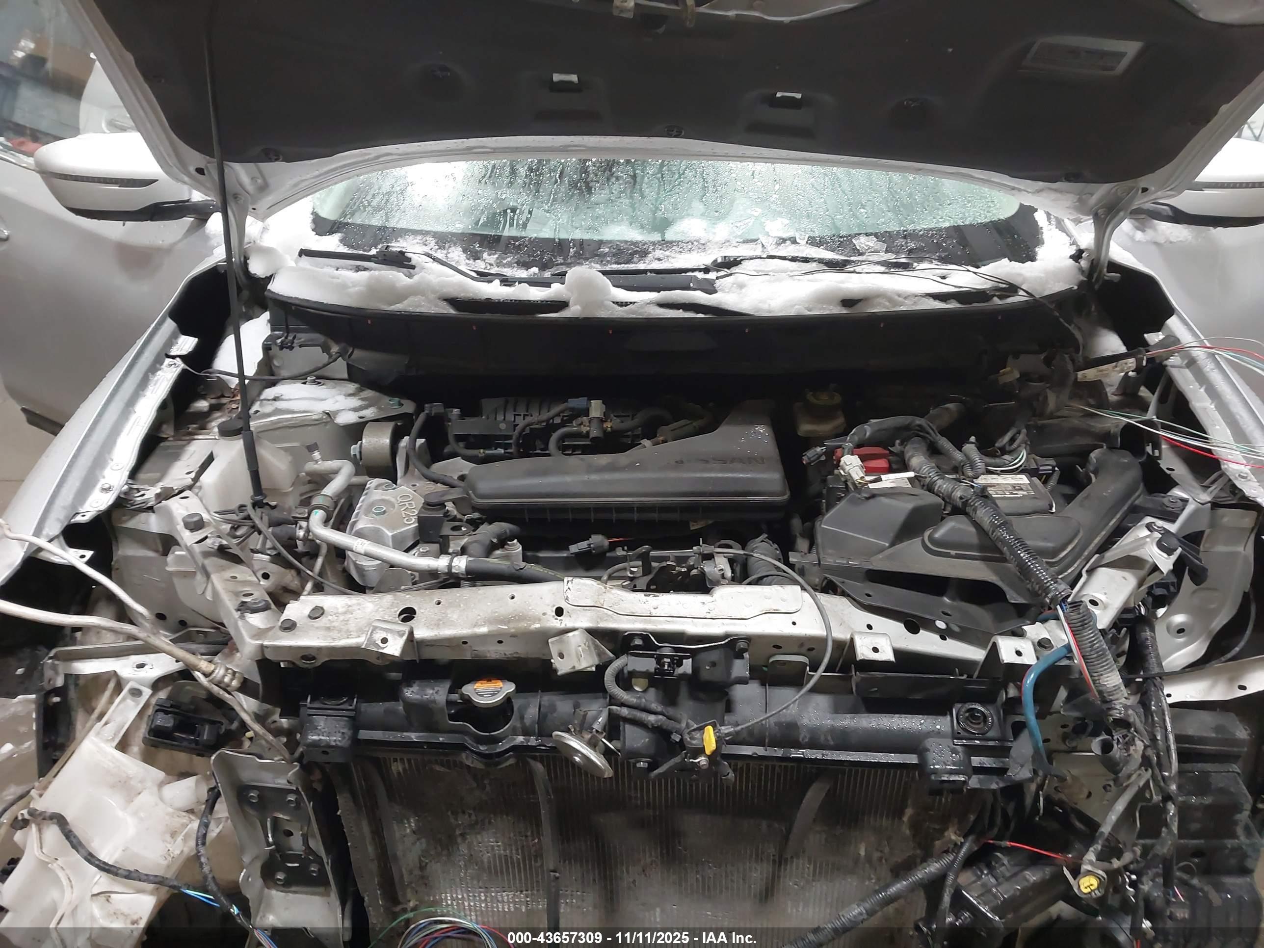 NISSAN ROGUE image 10