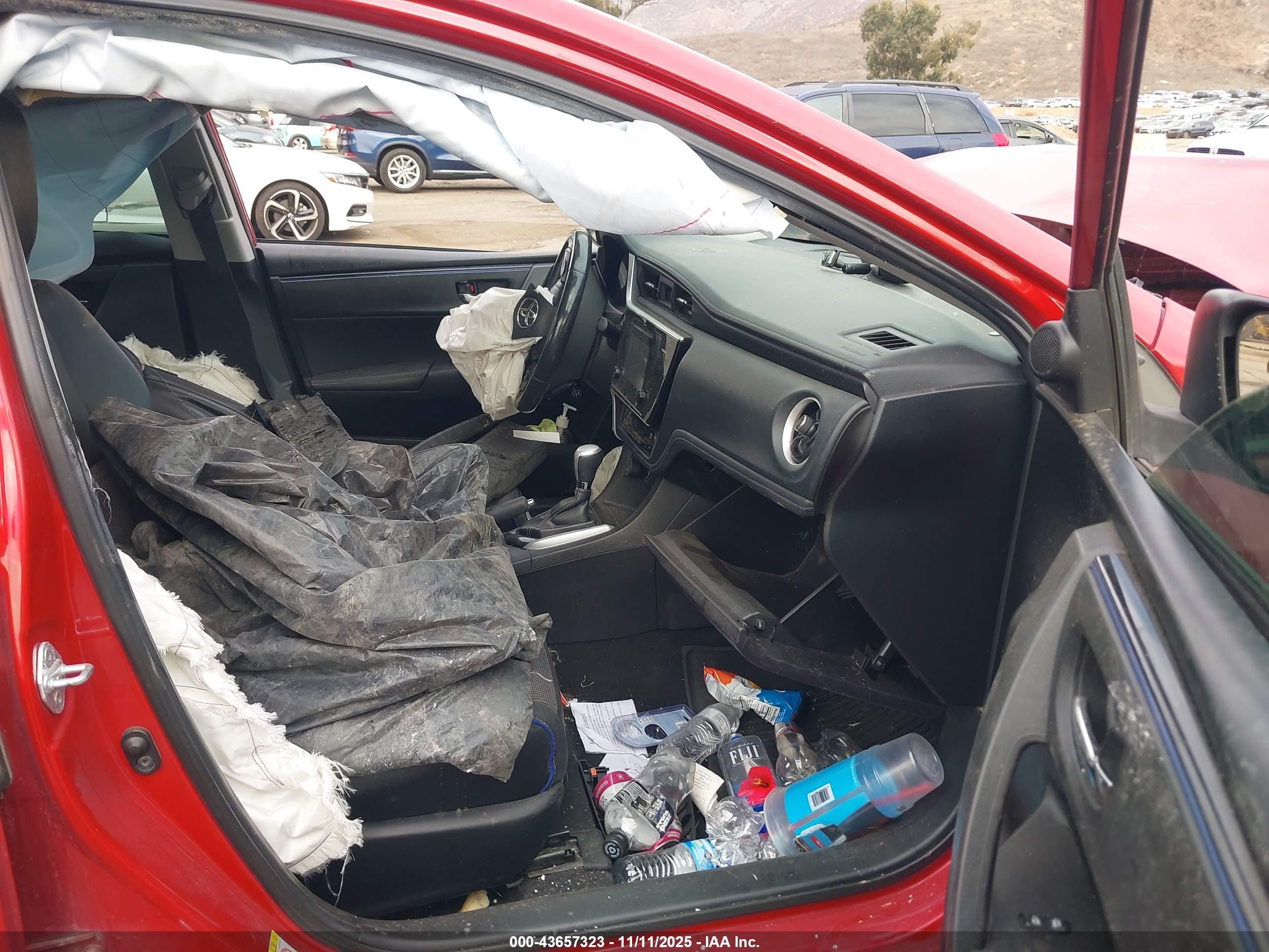 TOYOTA COROLLA image 5