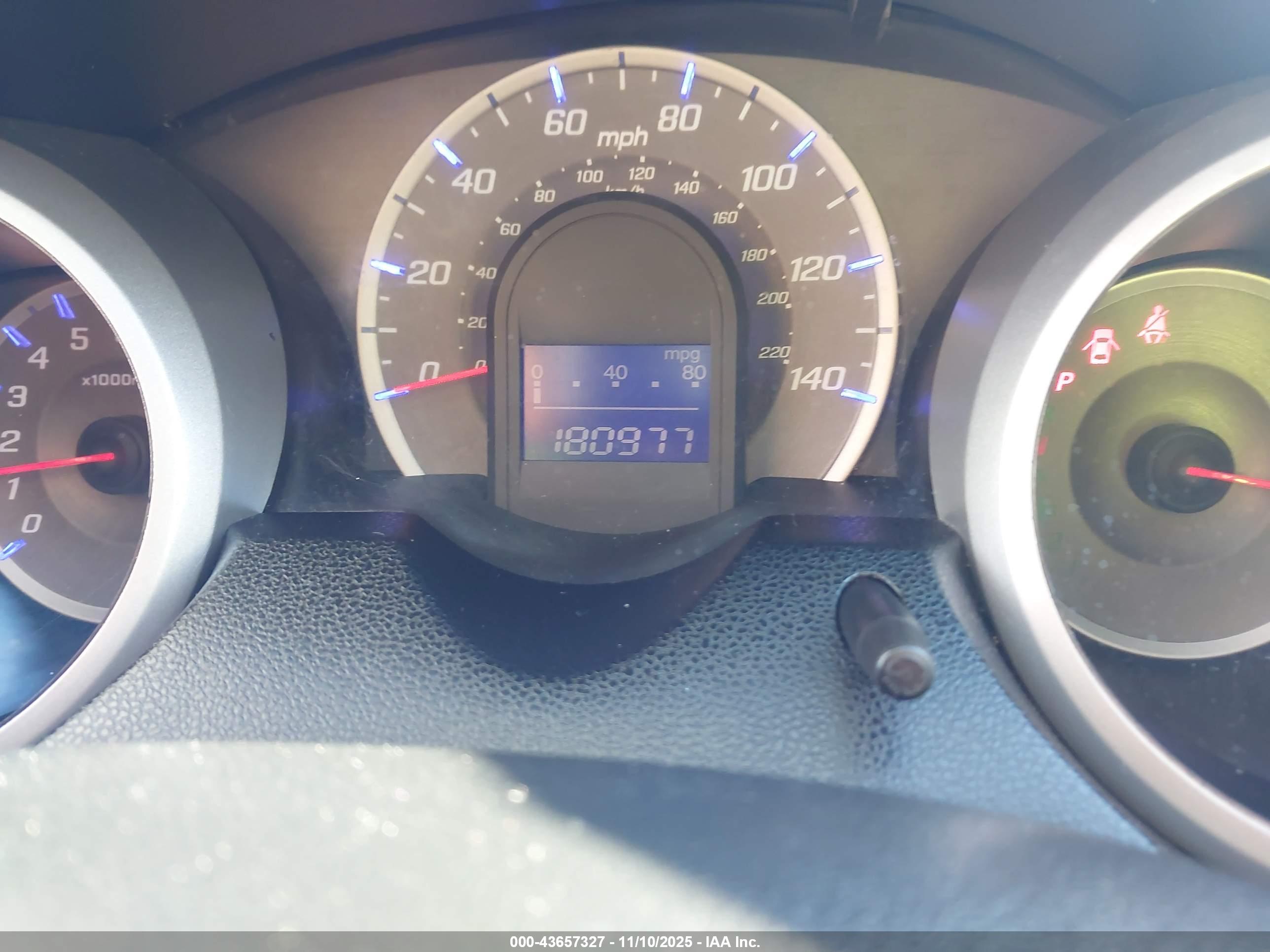 HONDA FIT image 7