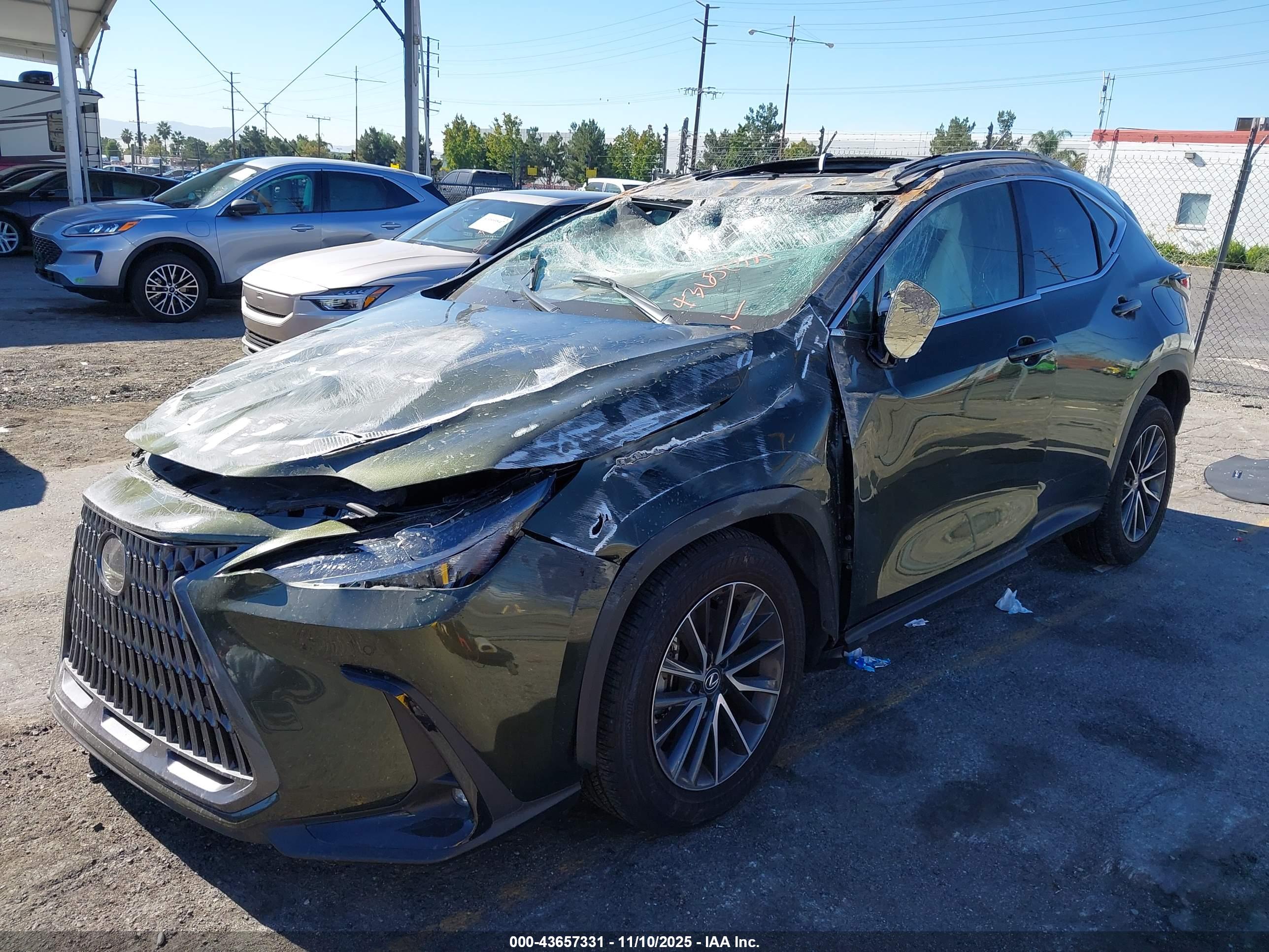 LEXUS NX image 2