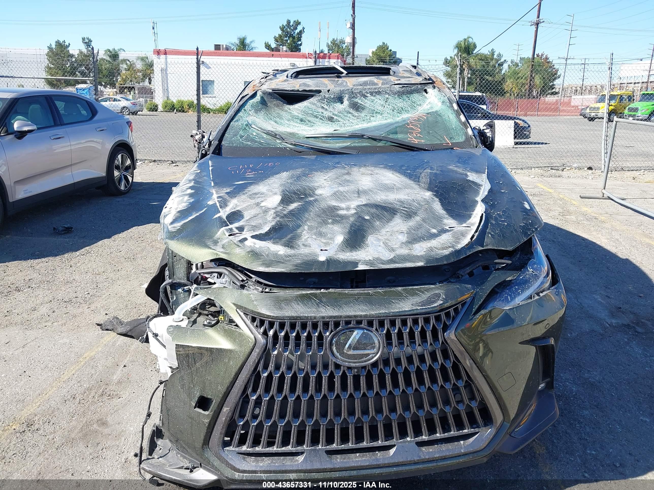 LEXUS NX image 6