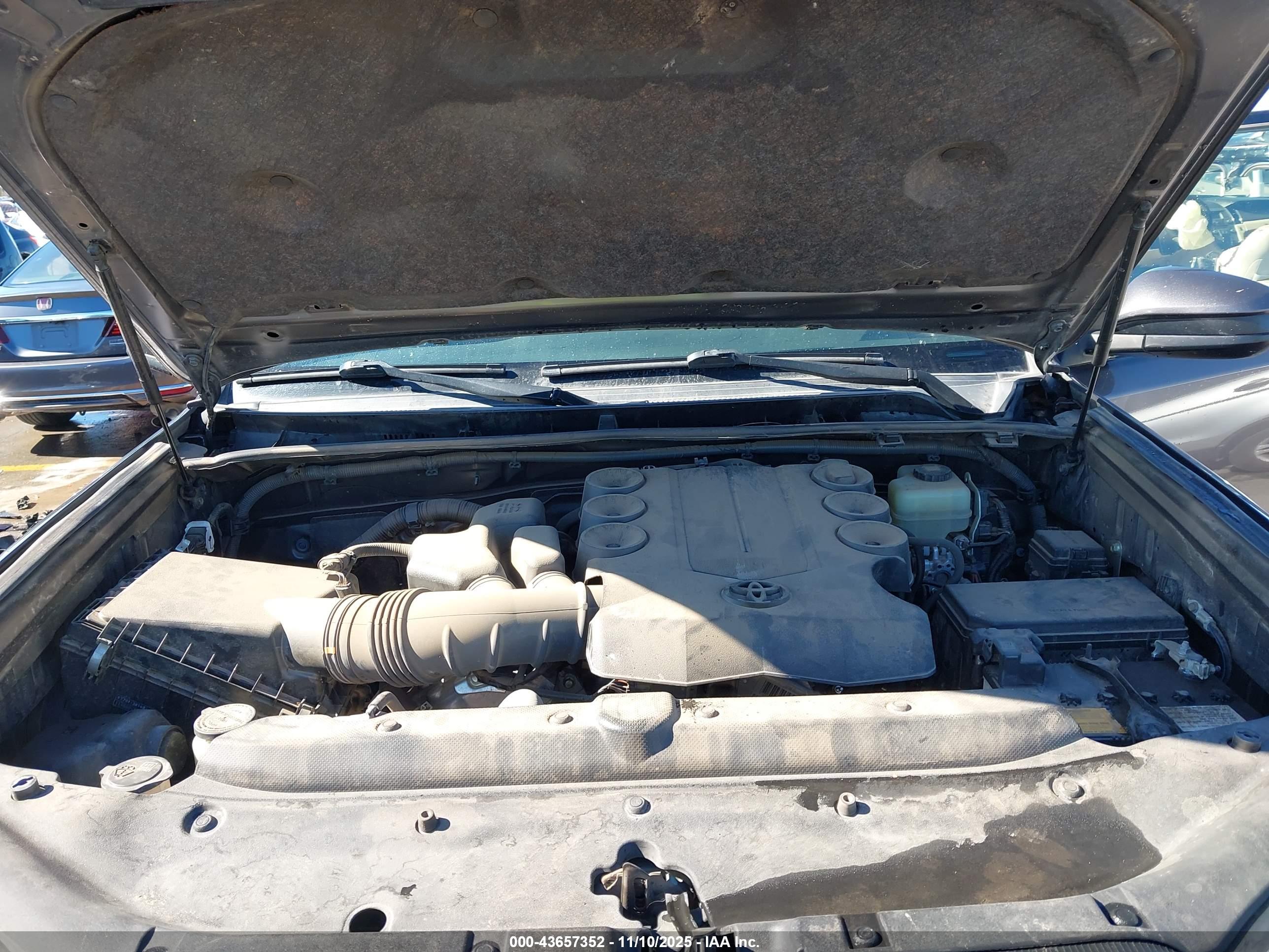 TOYOTA 4RUNNER image 10