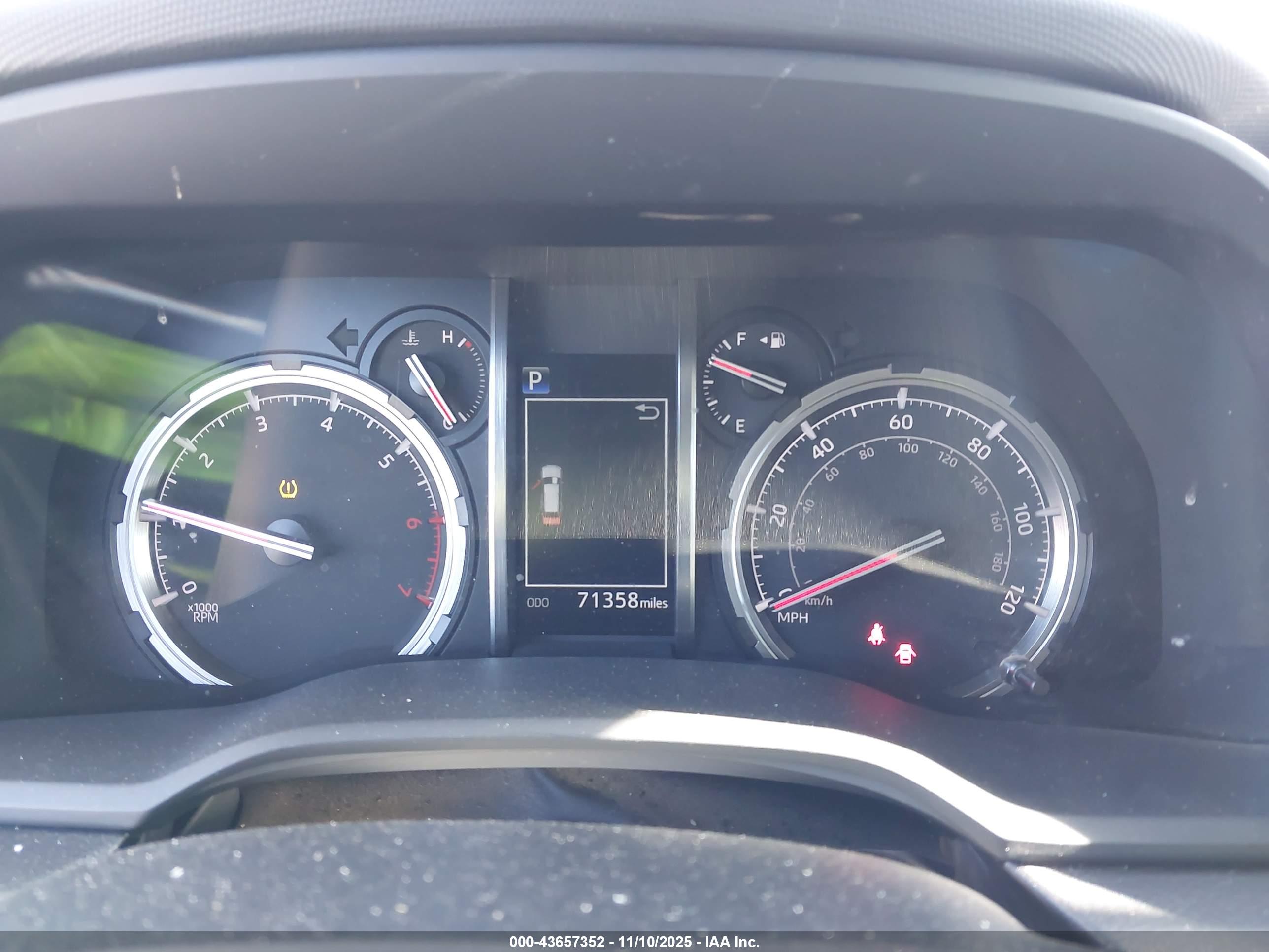 TOYOTA 4RUNNER image 7