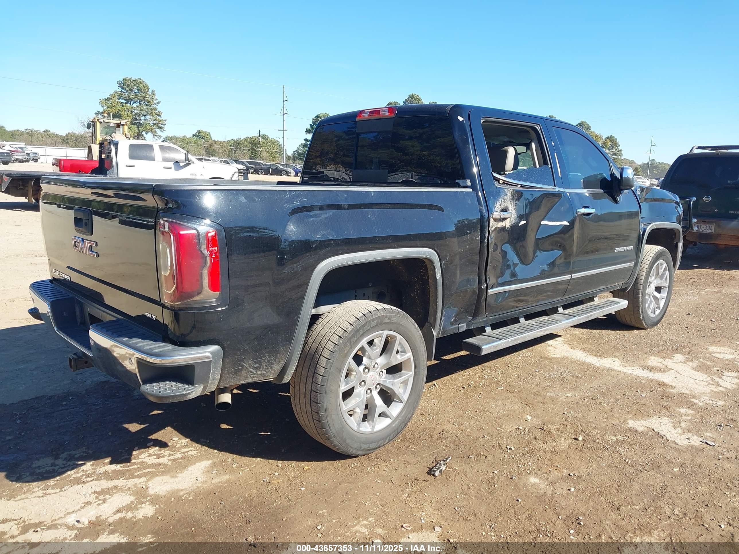 GMC SIERRA image 4