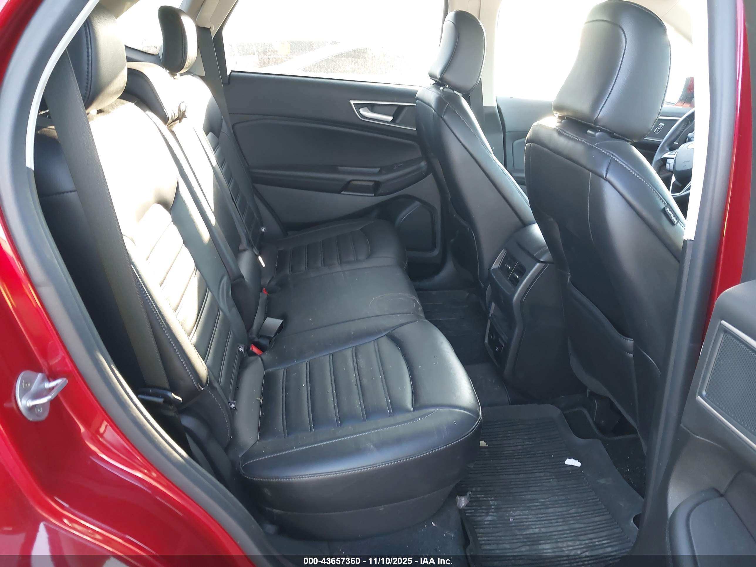 FORD EDGE image 8