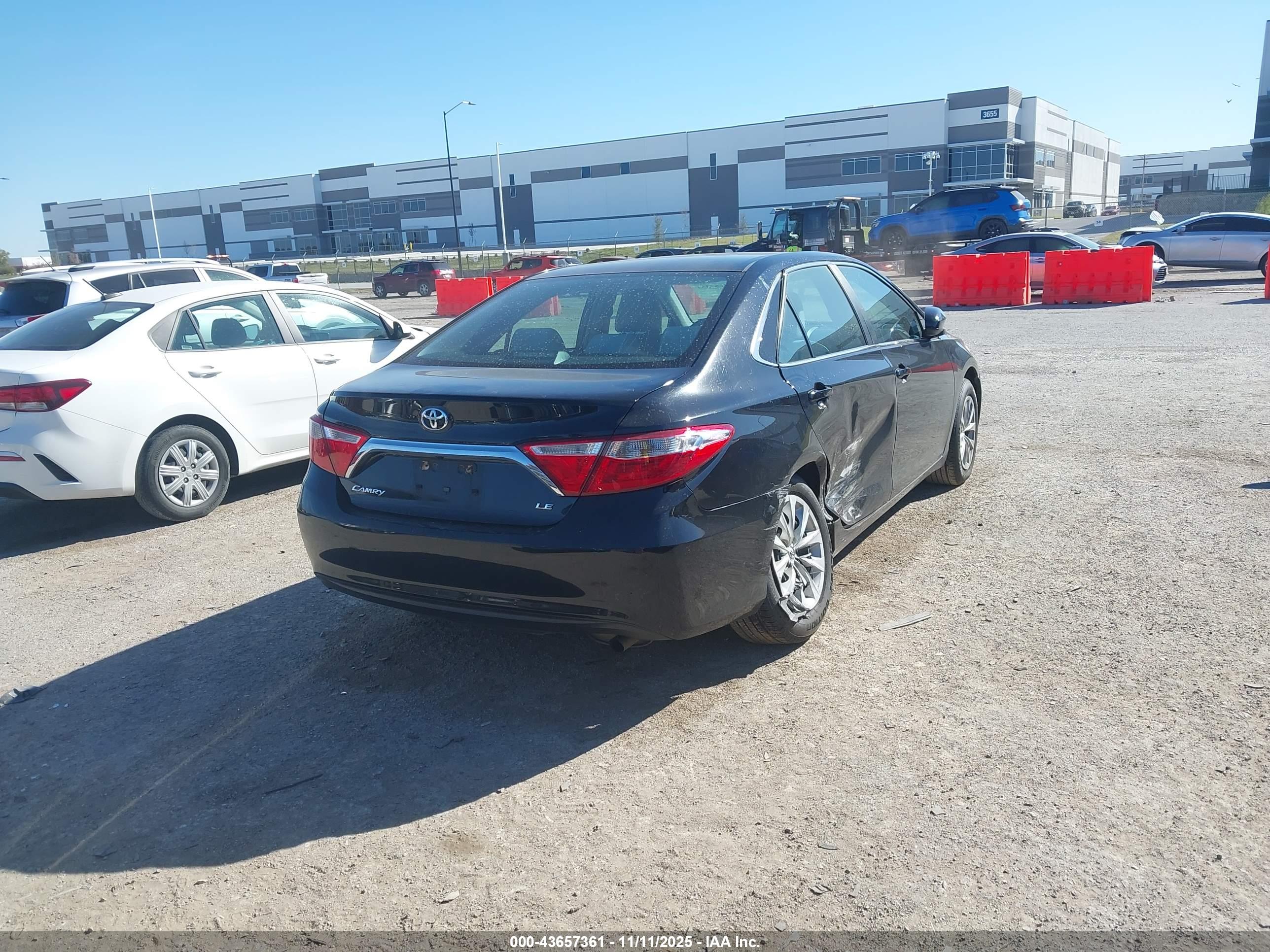 TOYOTA CAMRY image 4
