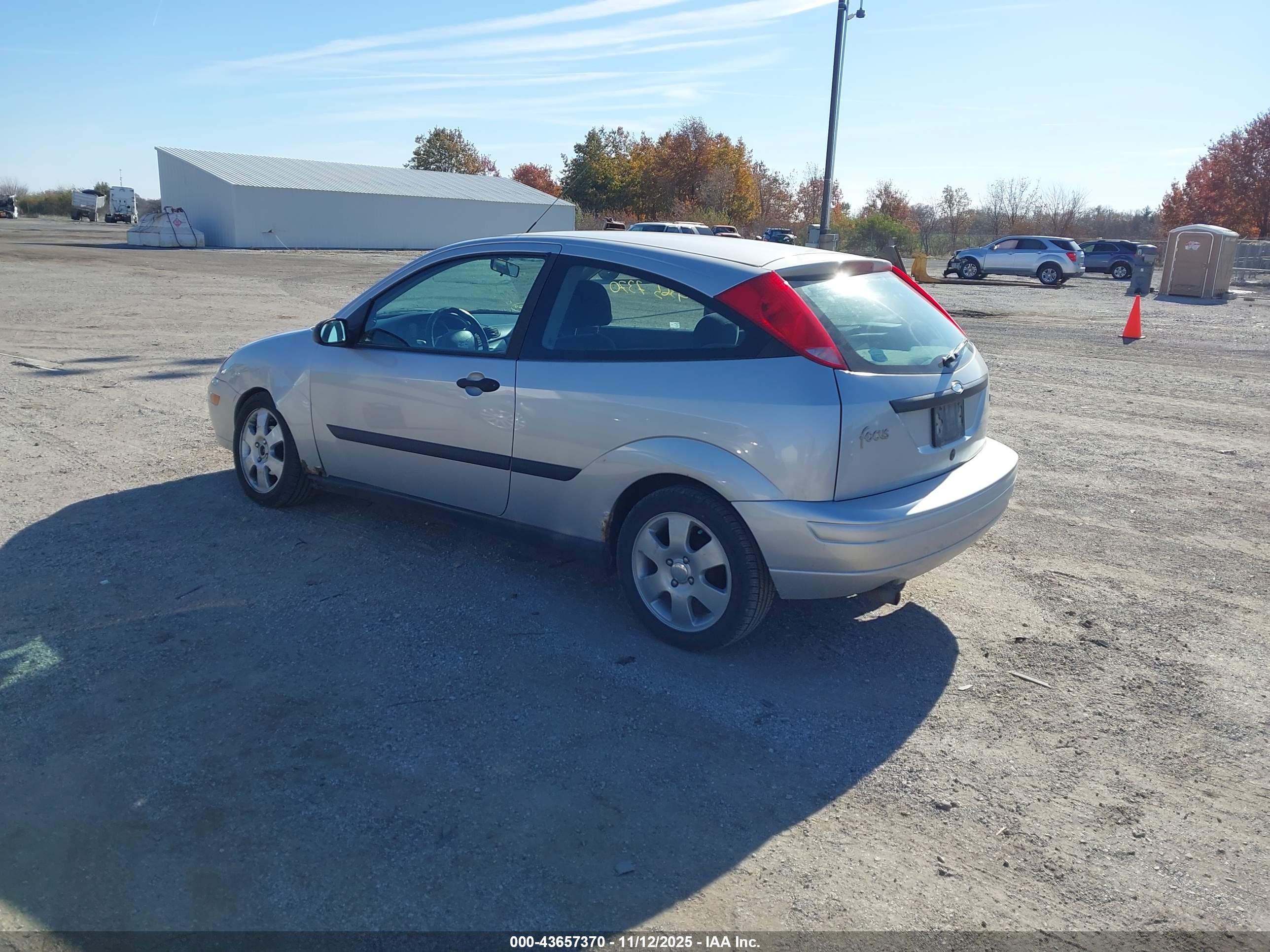 FORD FOCUS image 3