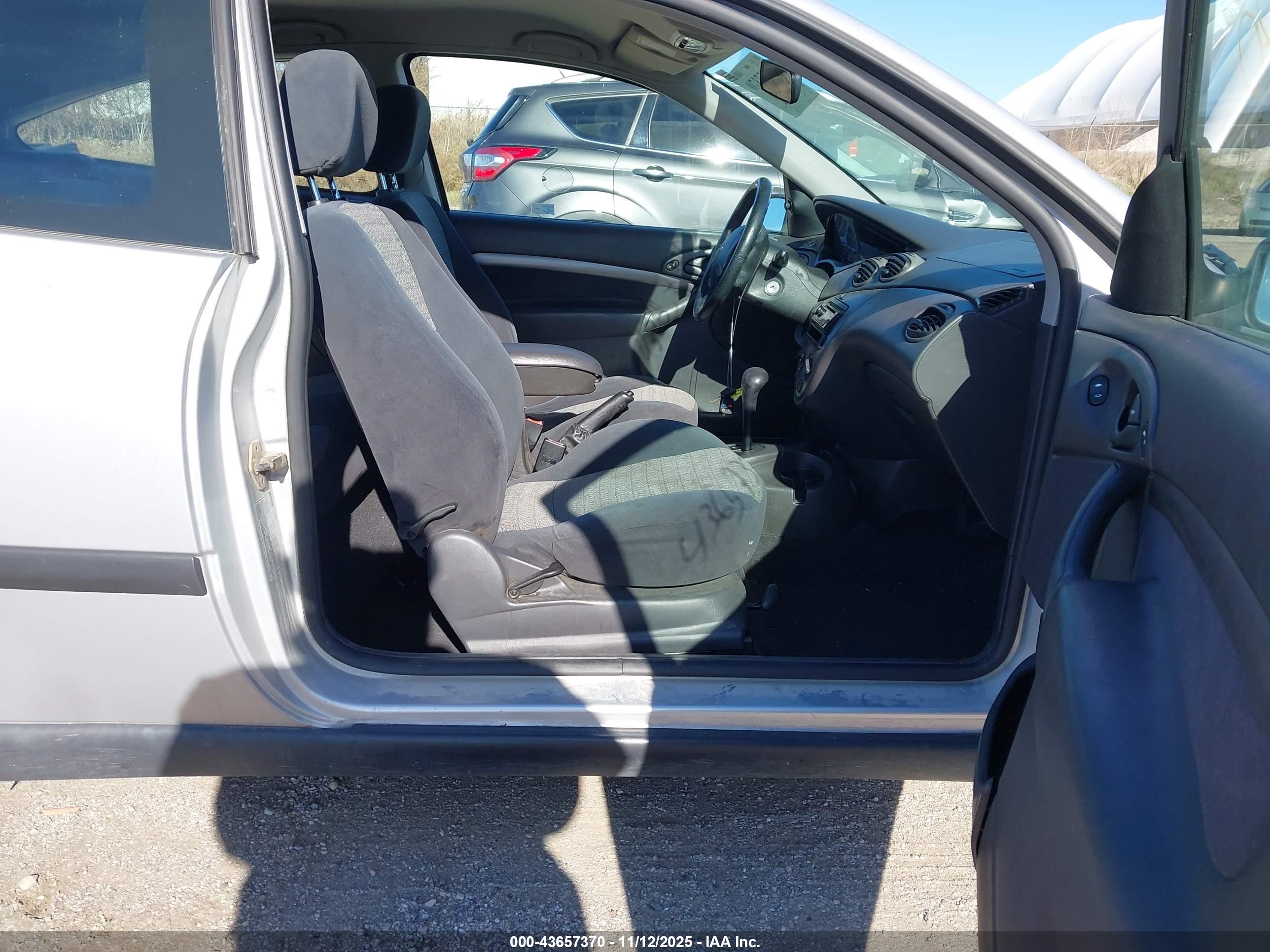 FORD FOCUS image 5