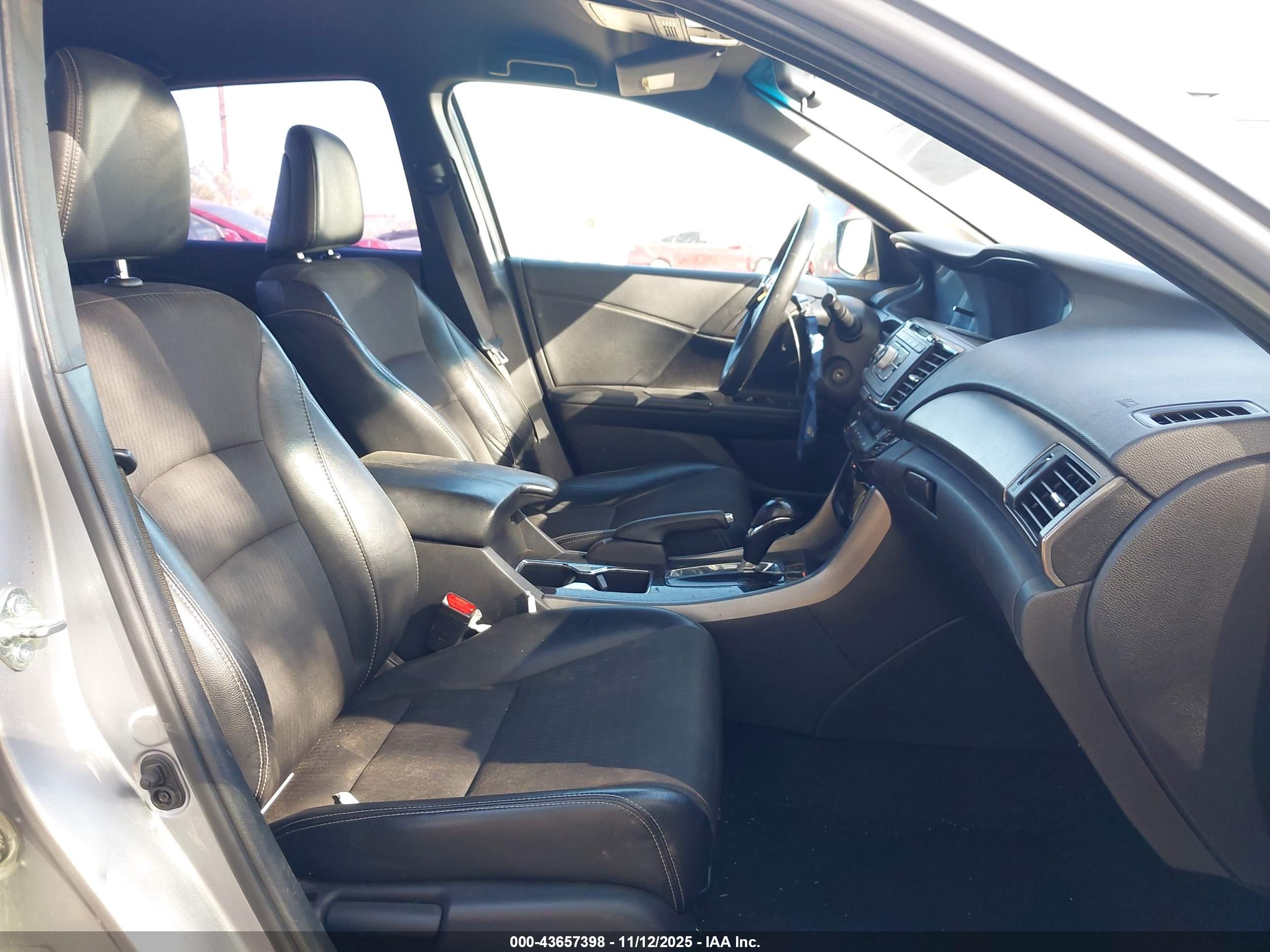 HONDA ACCORD image 5