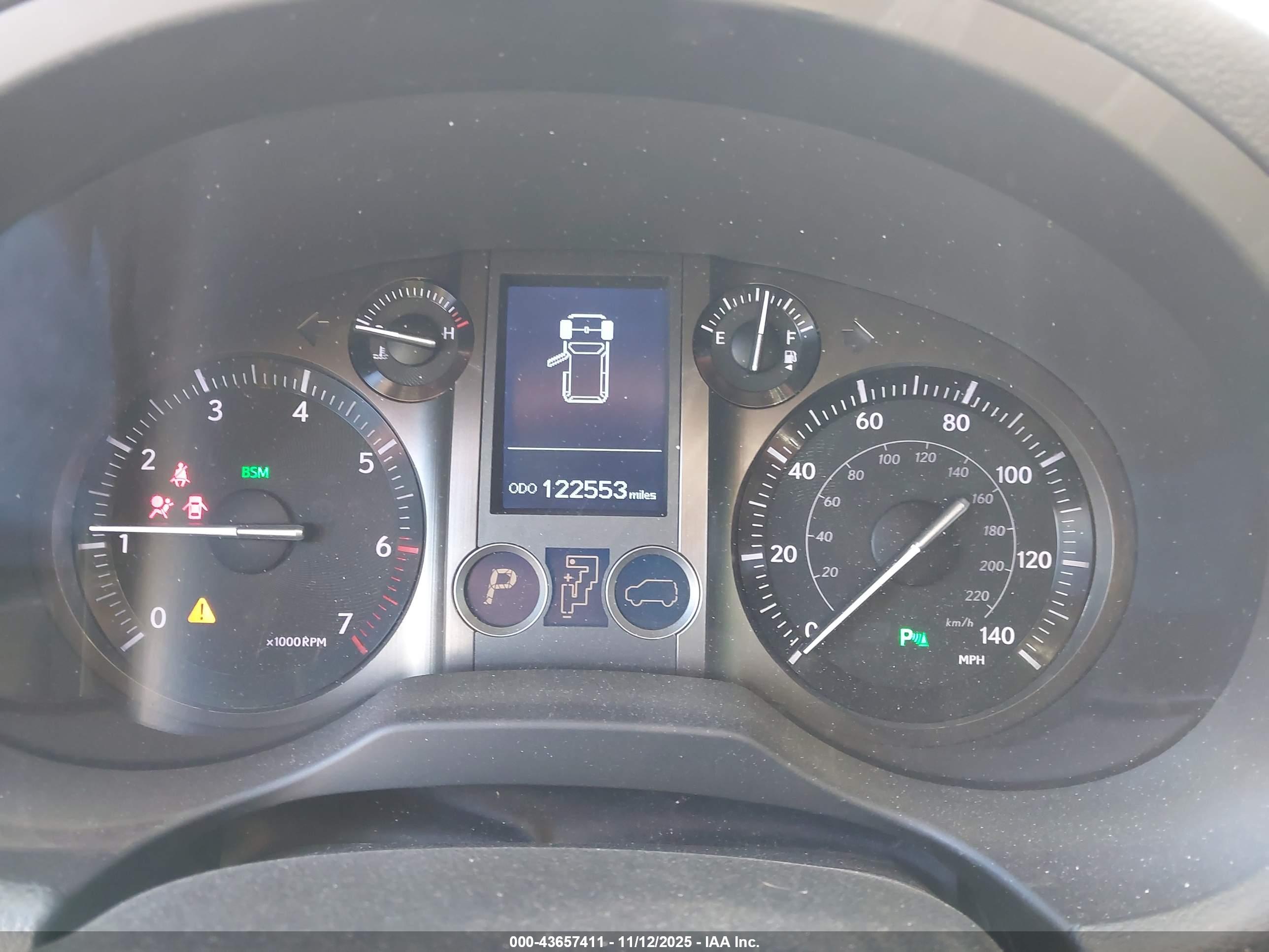 LEXUS GX image 7