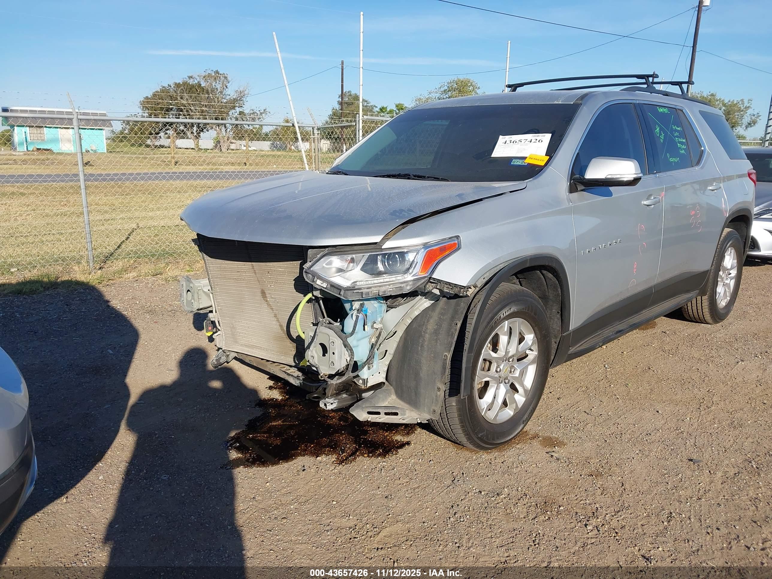 CHEVROLET TRAVERSE image 6