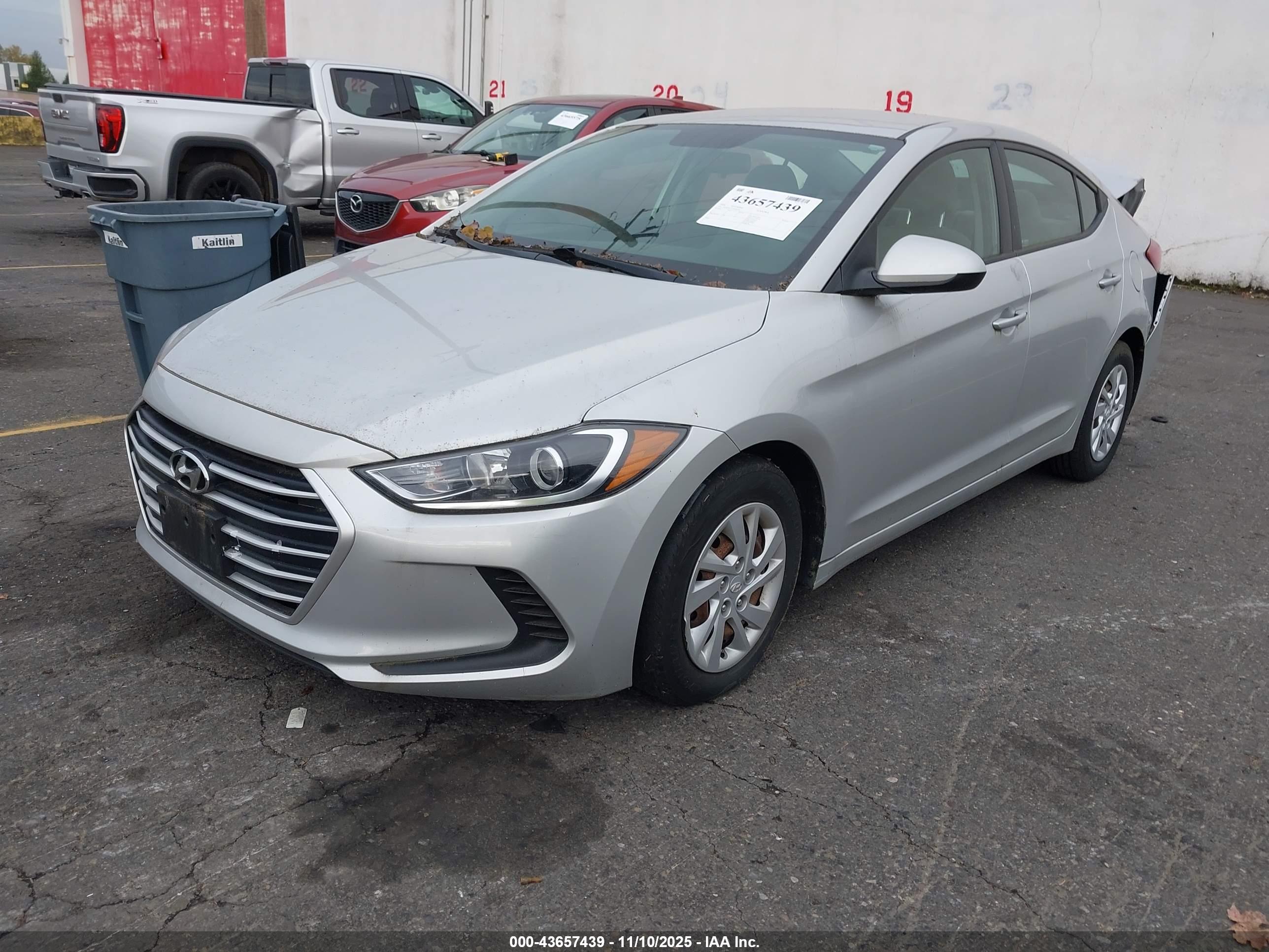 HYUNDAI ELANTRA image 2