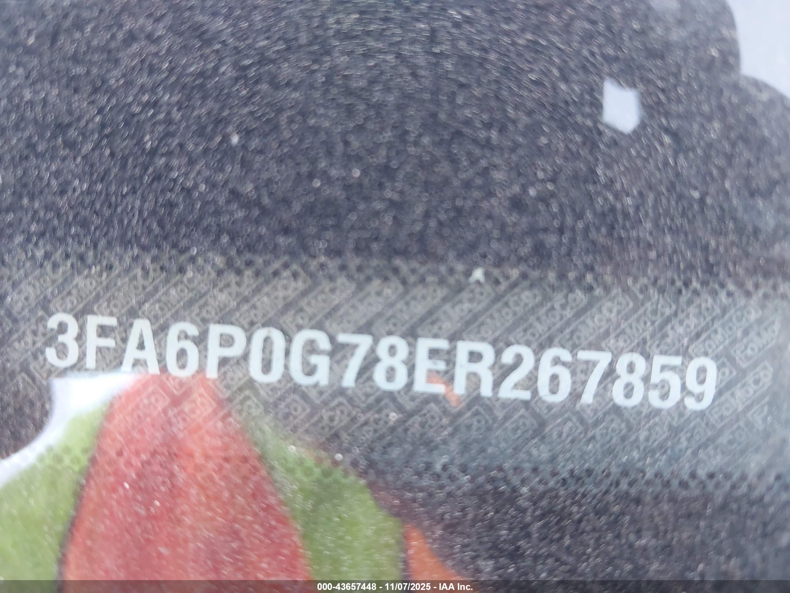 FORD FUSION image 9