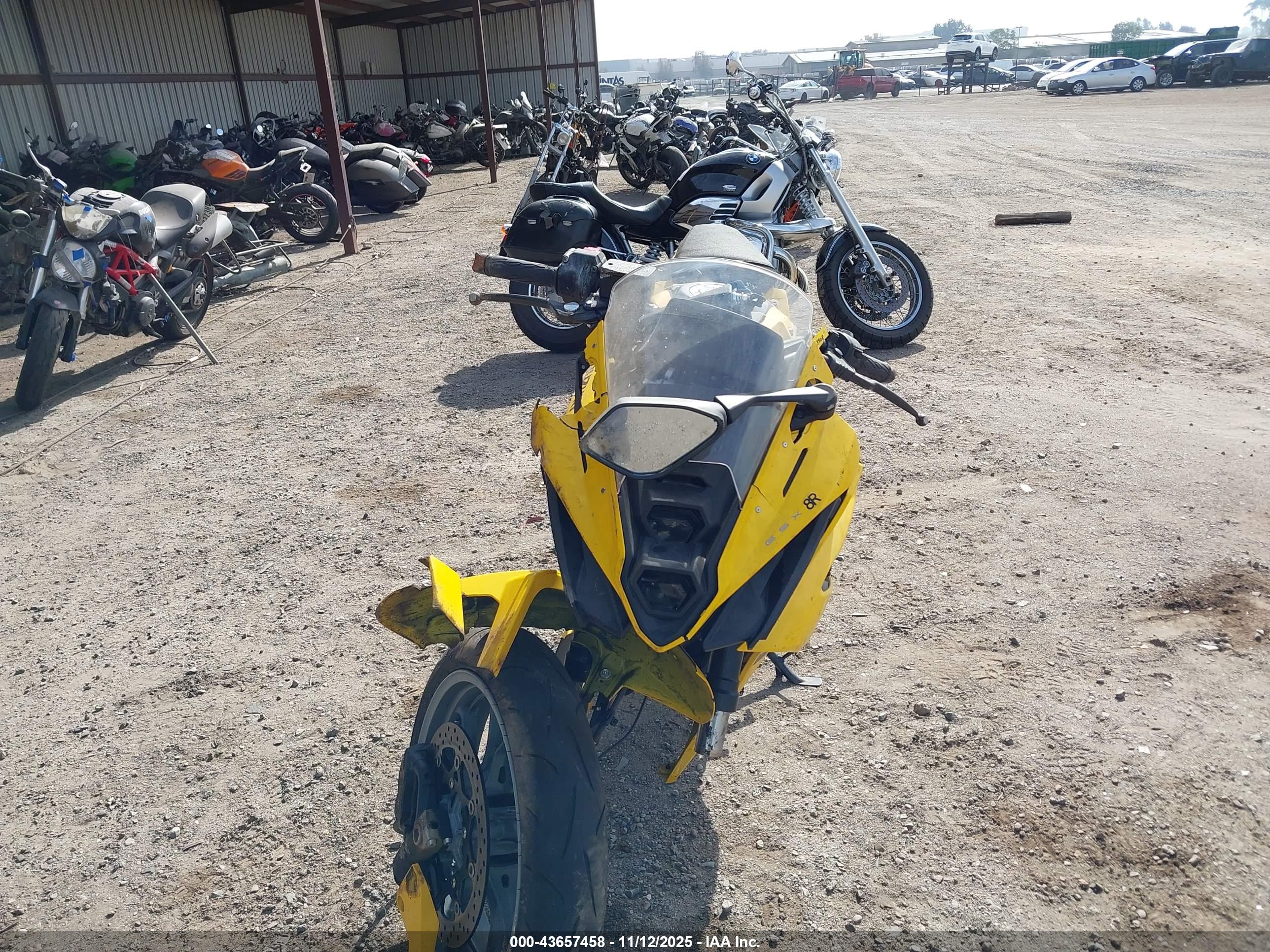 SUZUKI GSX800 image 5