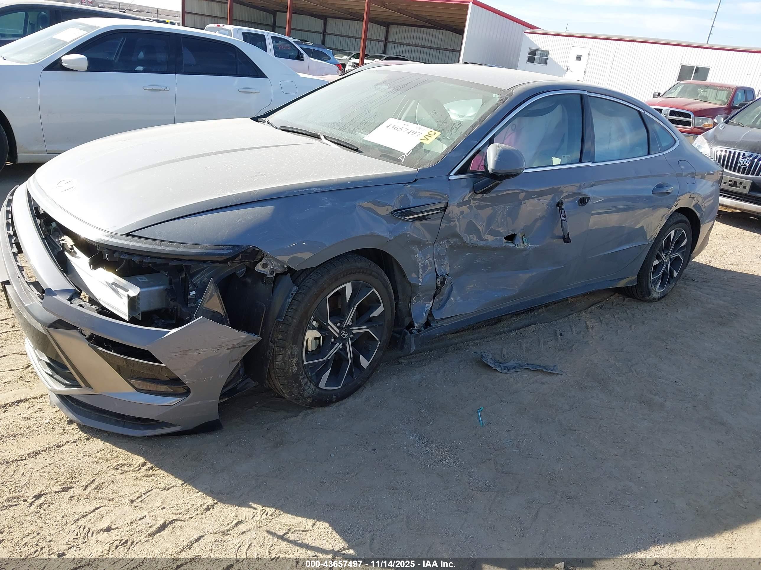 HYUNDAI SONATA image 6