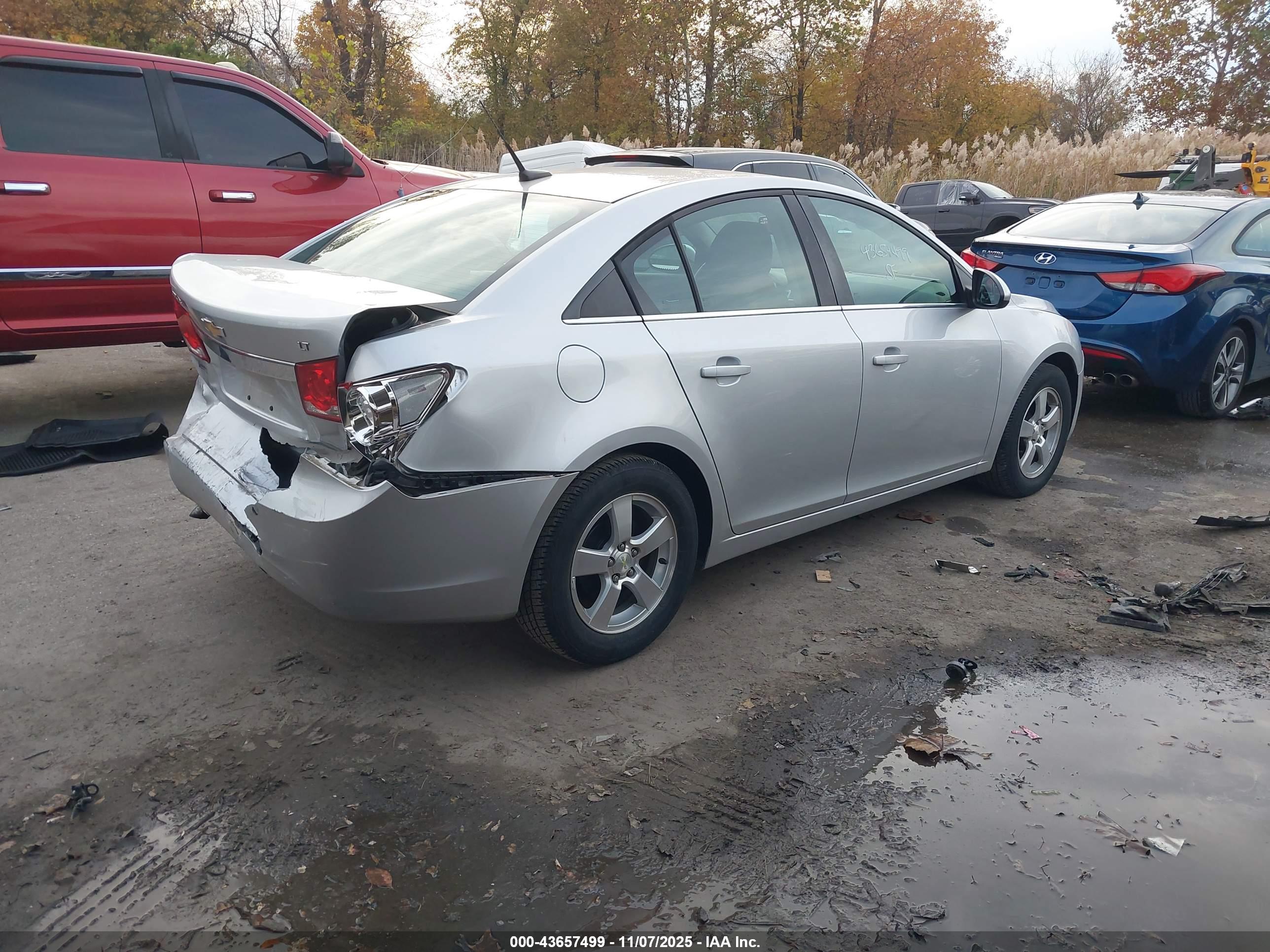 CHEVROLET CRUZE image 4