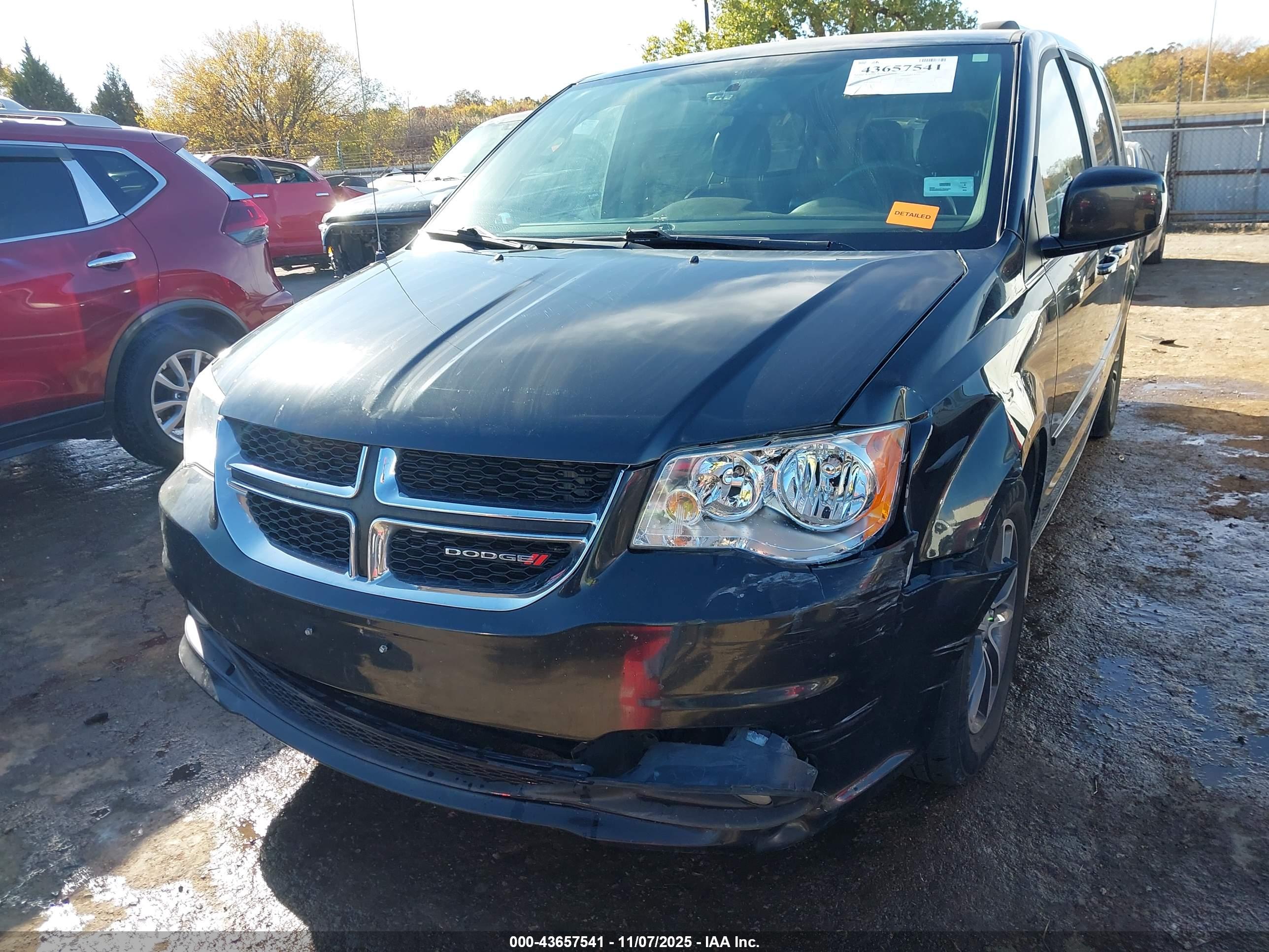 DODGE GRAND image 6