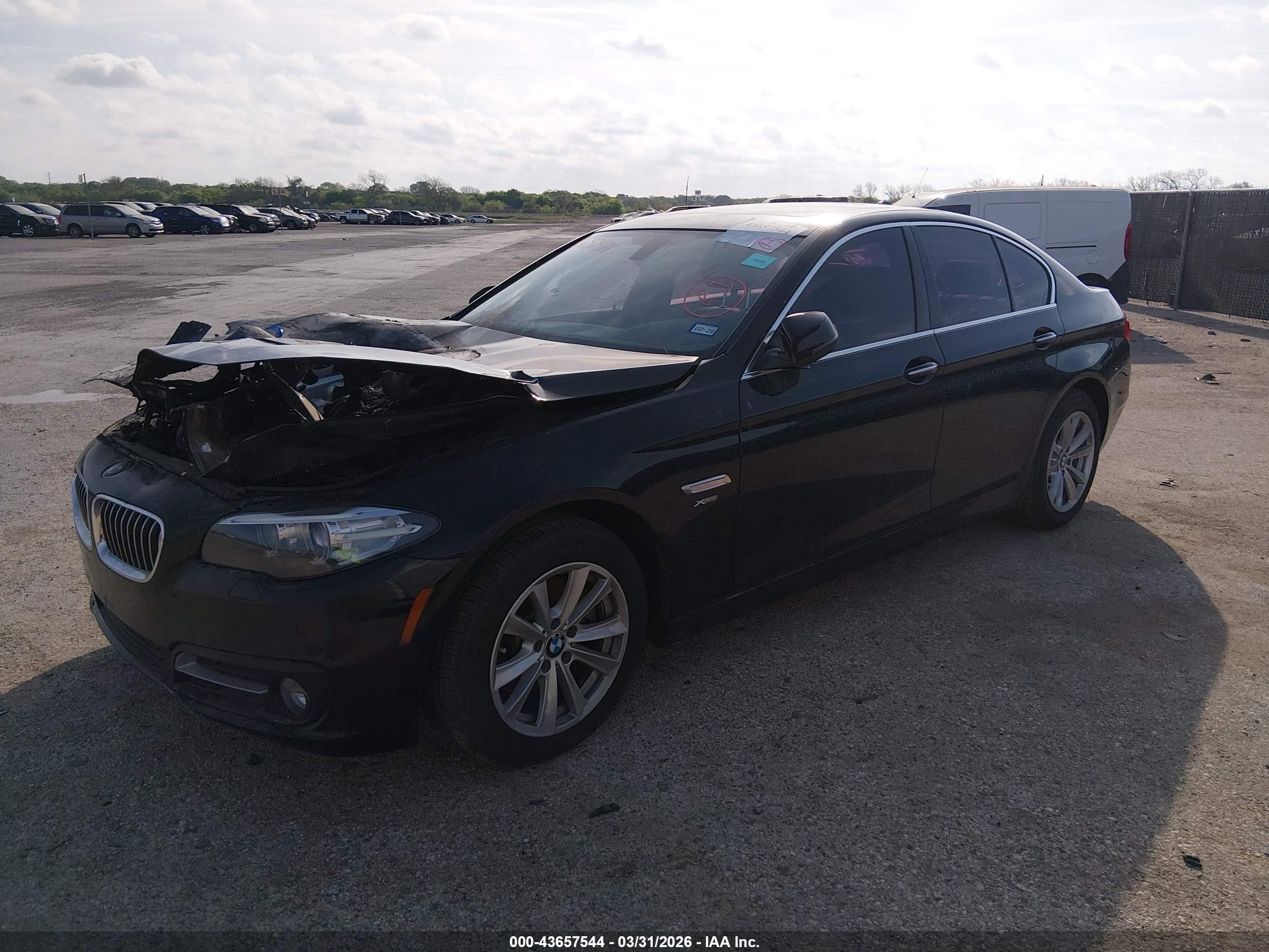 BMW 528I image 2