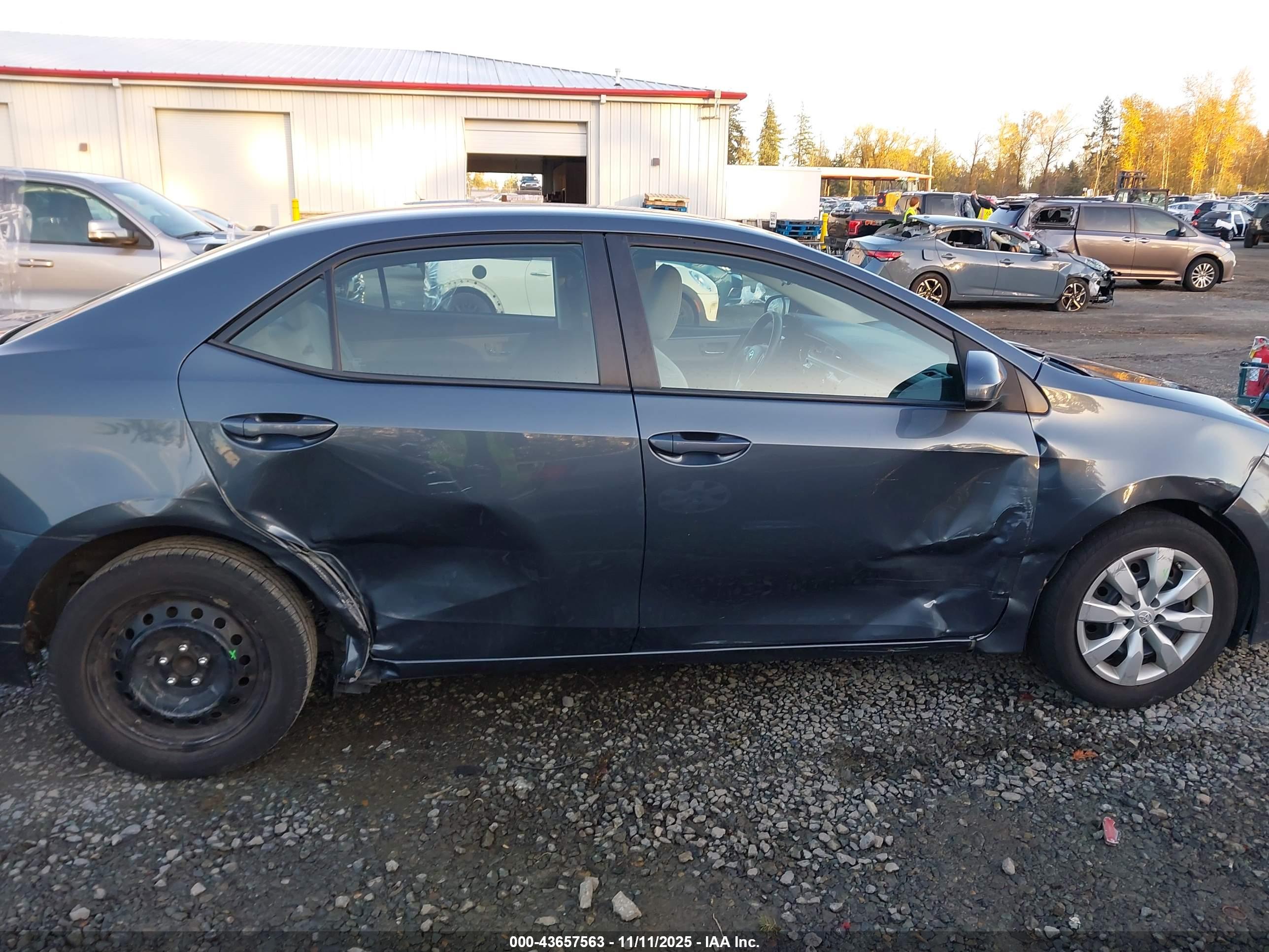 TOYOTA COROLLA image 6